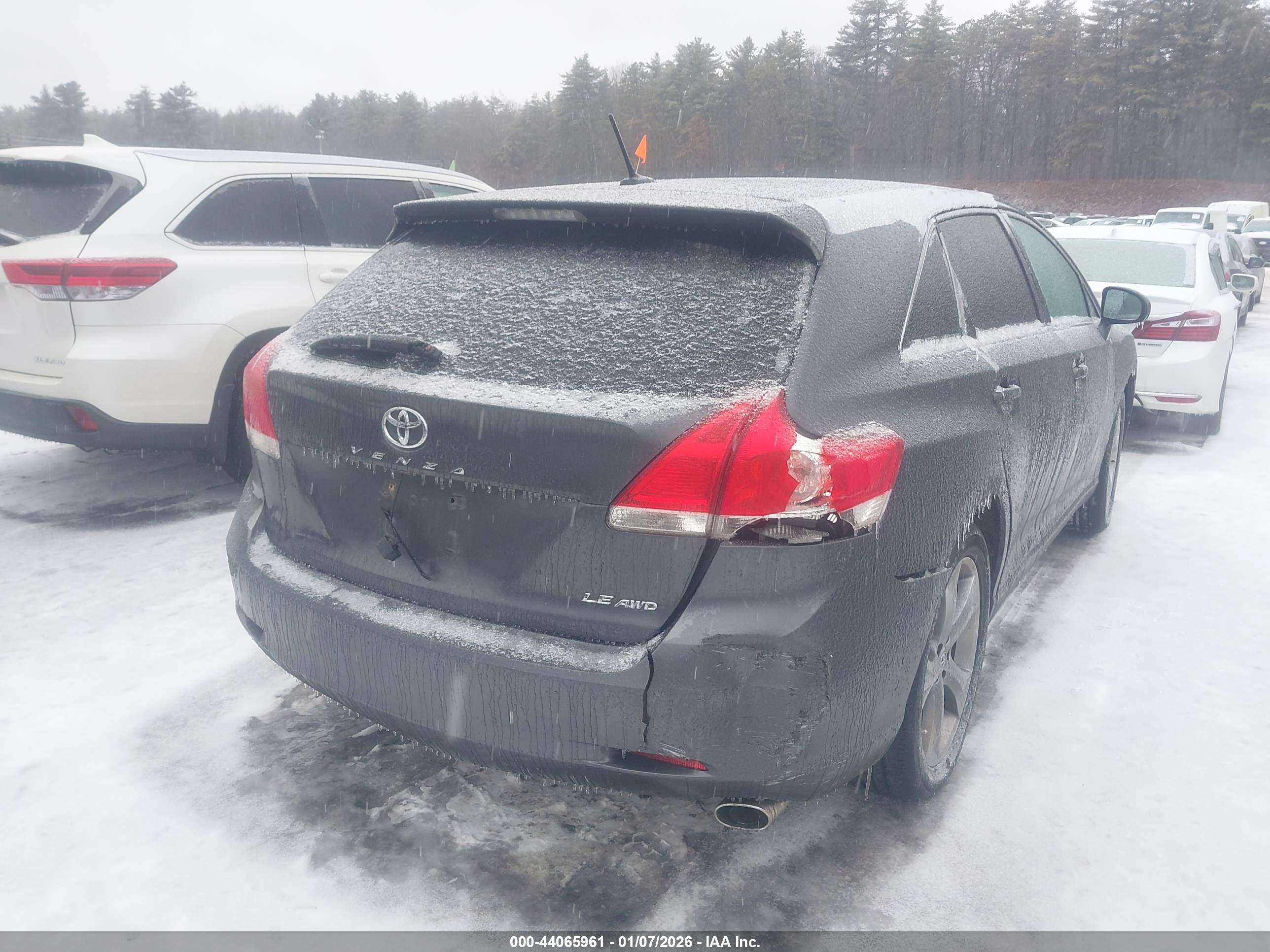 TOYOTA VENZA image 6