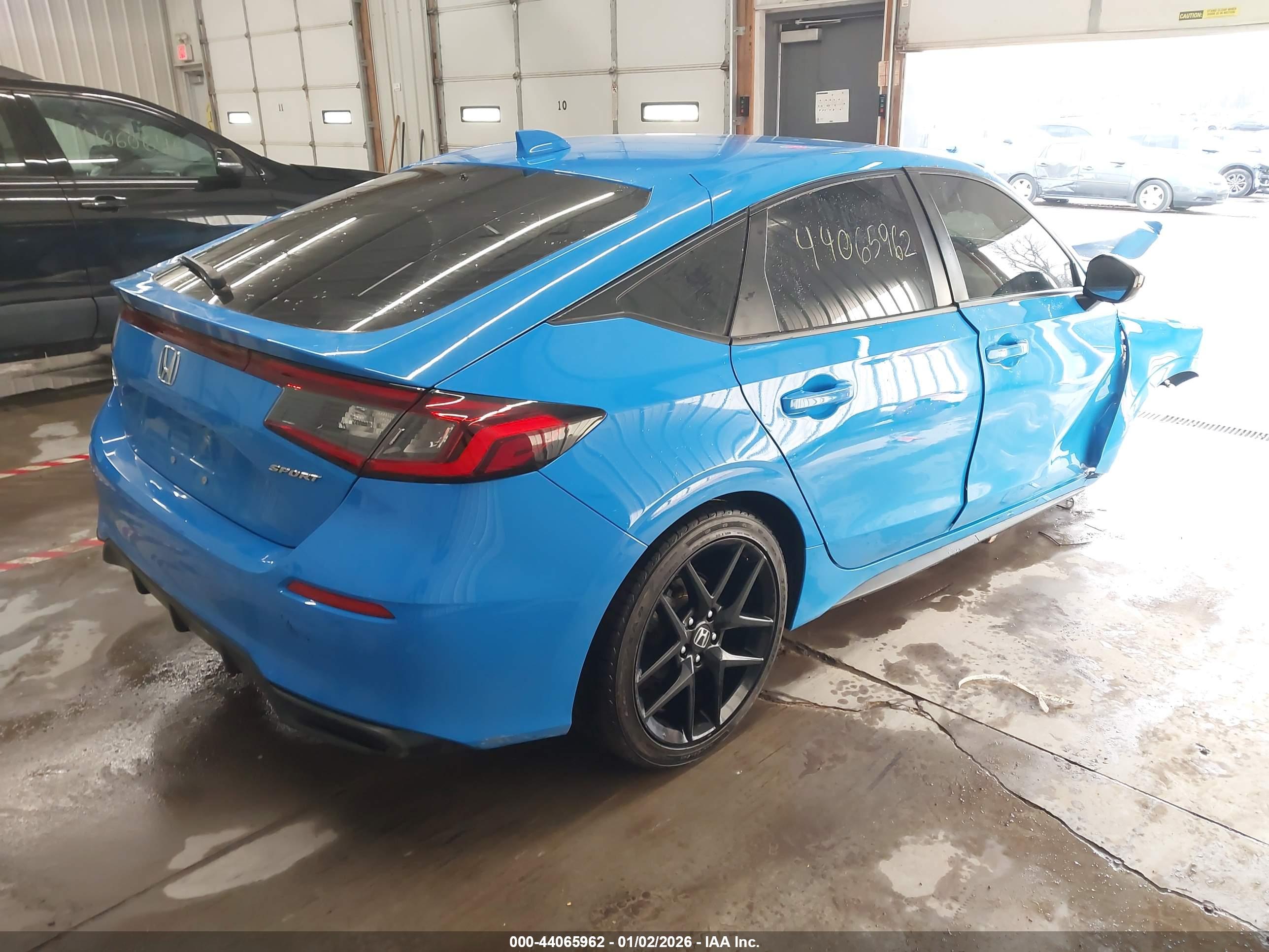 HONDA CIVIC image 4