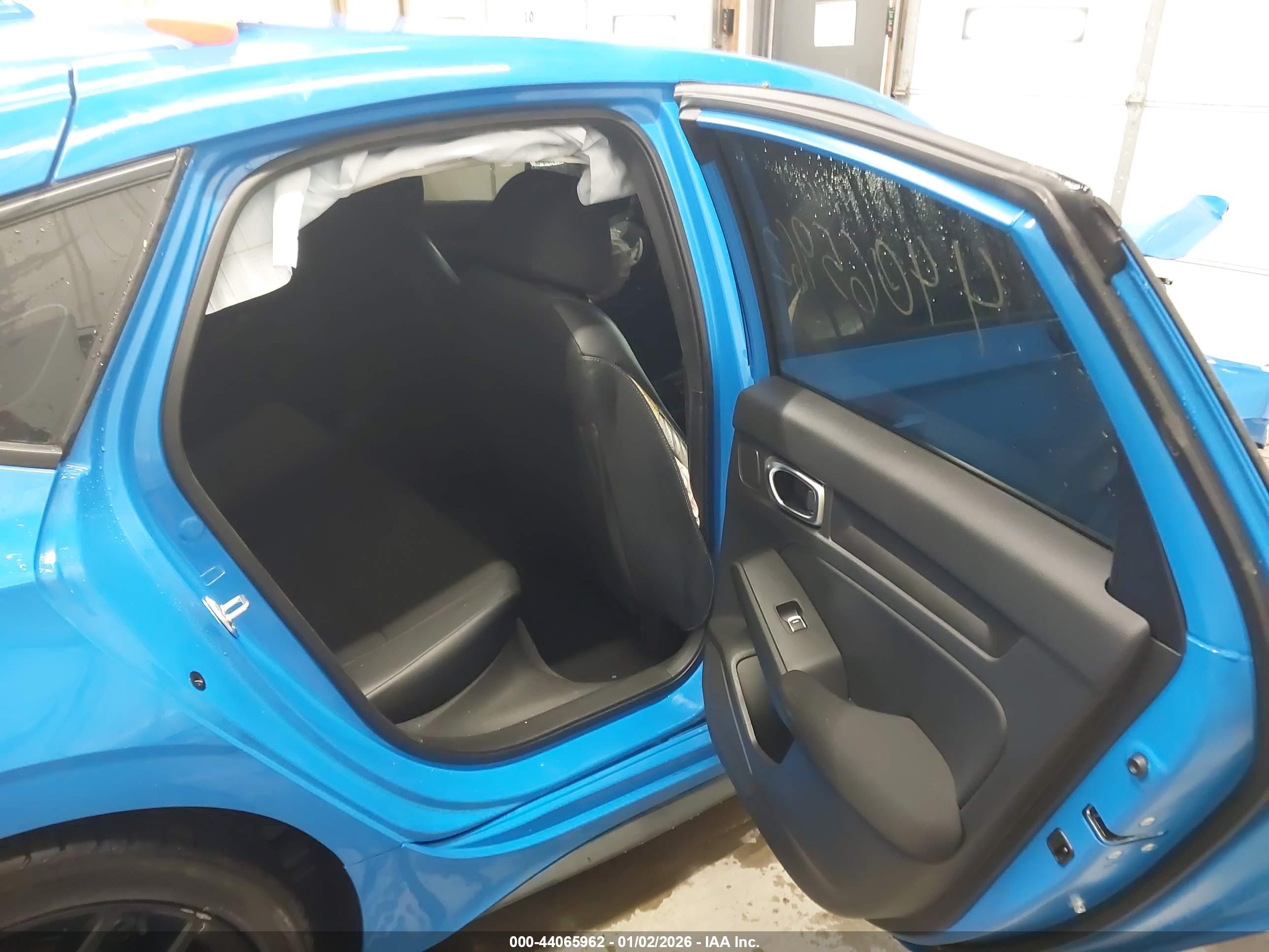 HONDA CIVIC image 8
