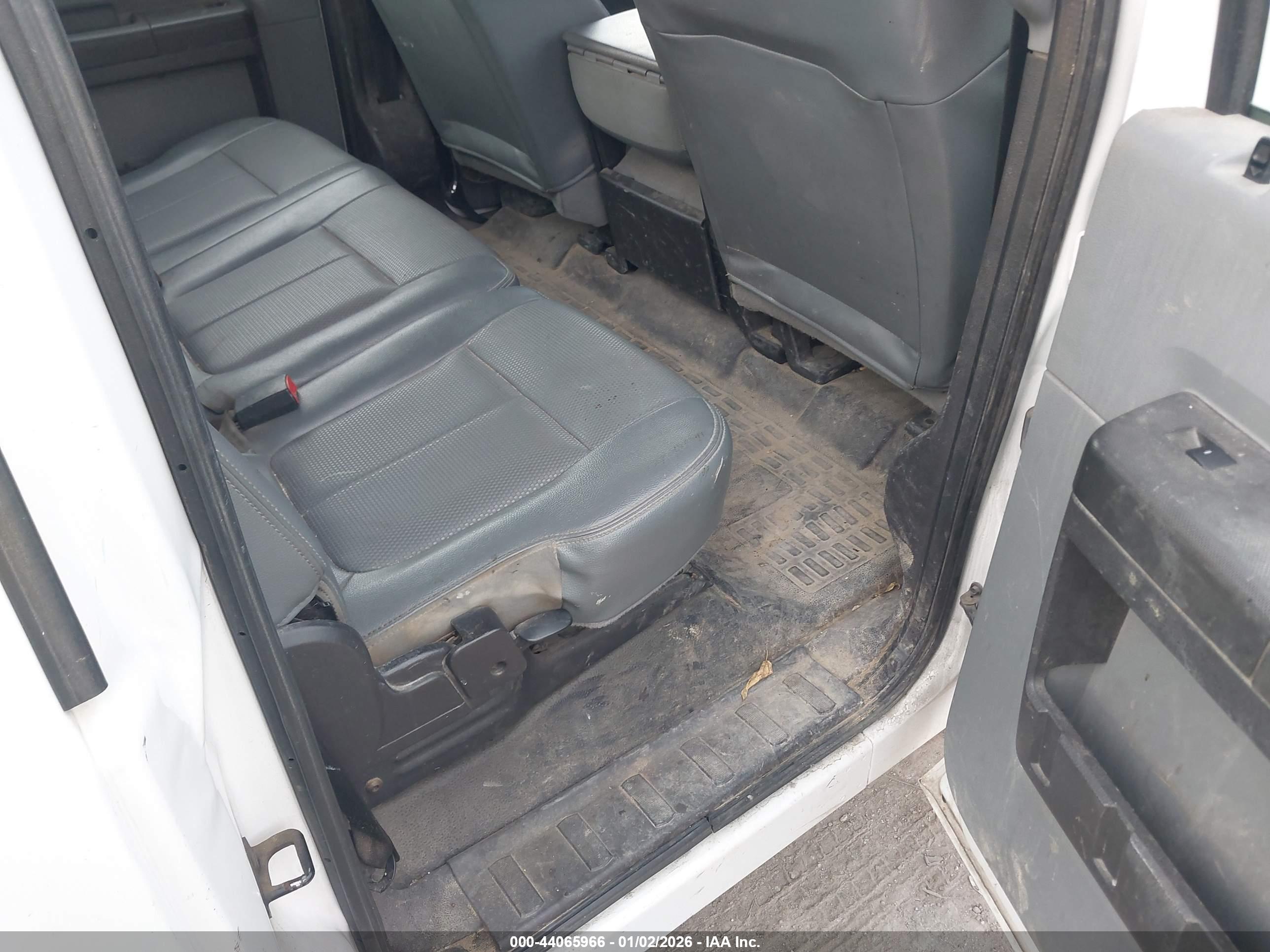 FORD F-250 image 8