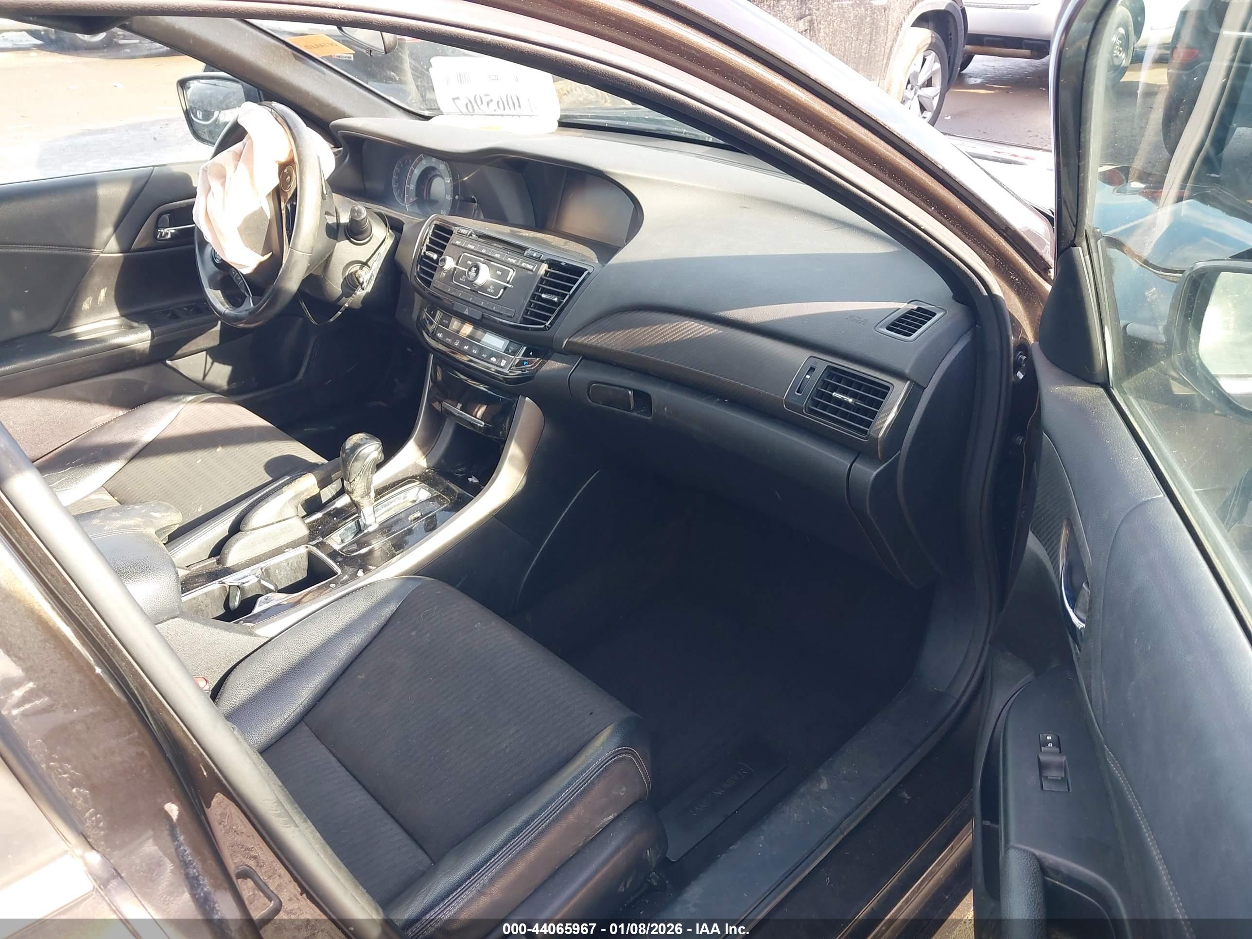 HONDA ACCORD image 5