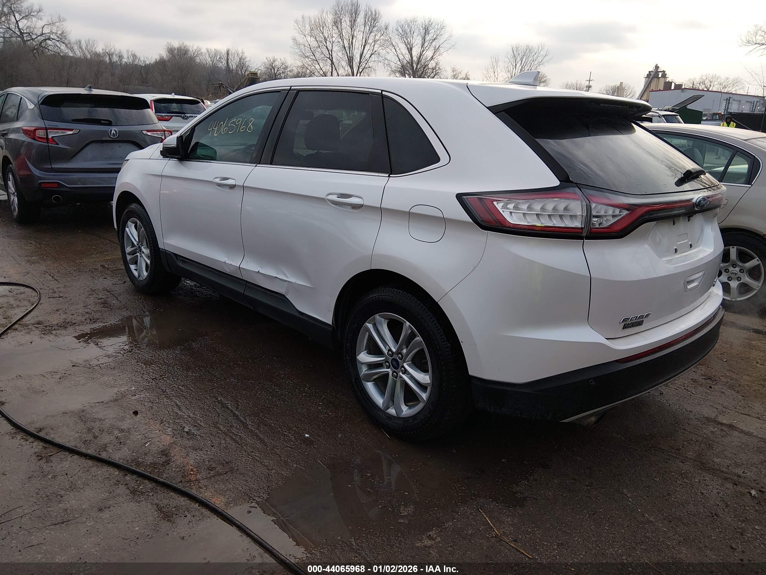 FORD EDGE image 3