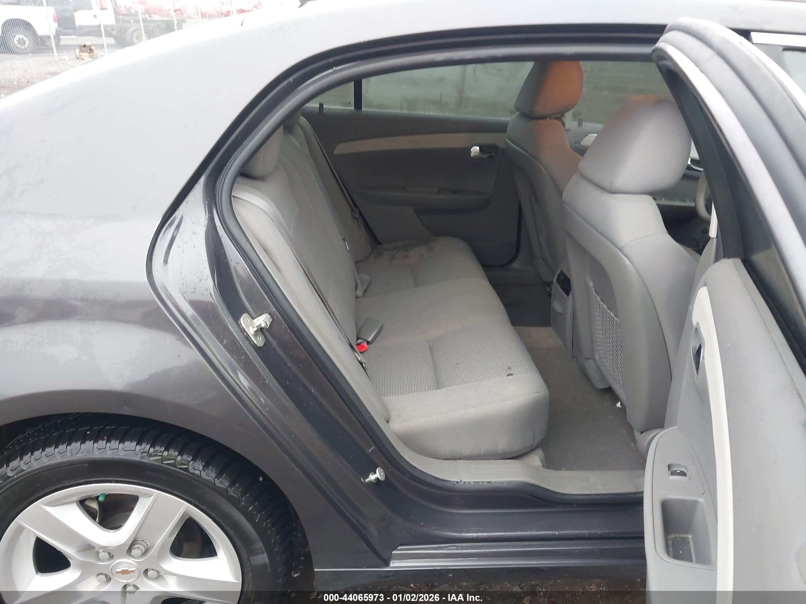 CHEVROLET MALIBU image 8