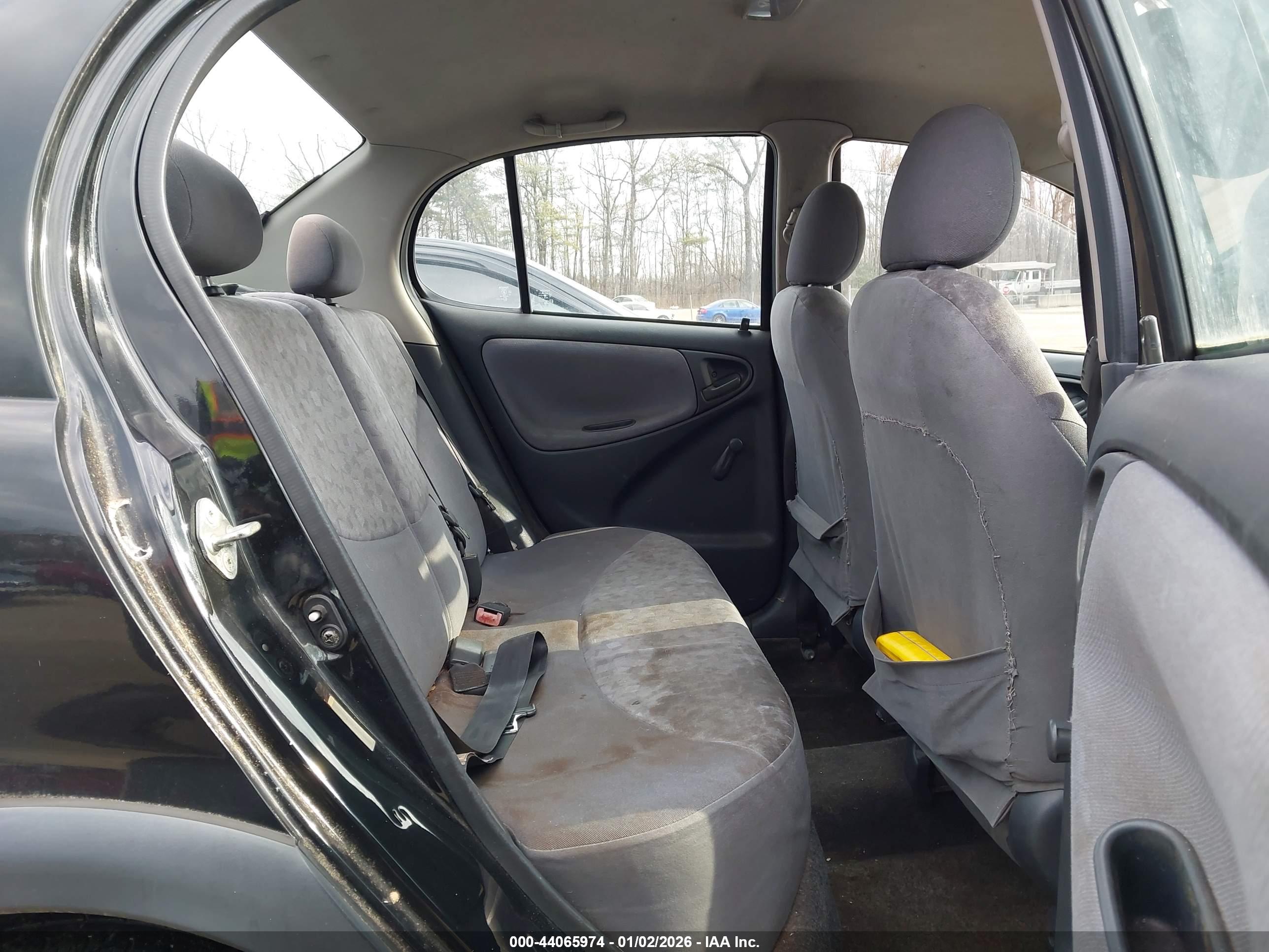 TOYOTA ECHO image 8