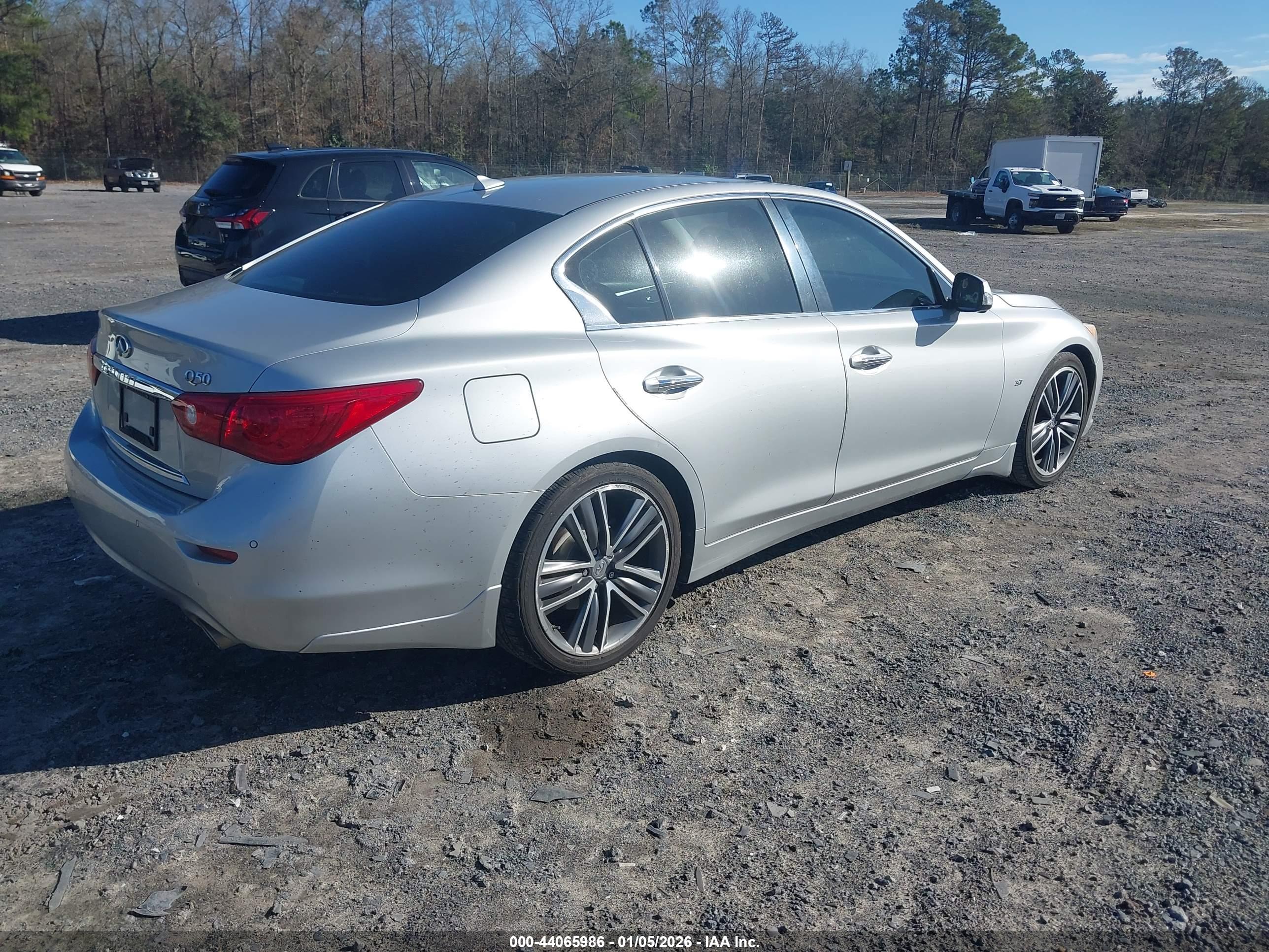 INFINITI Q50 image 4