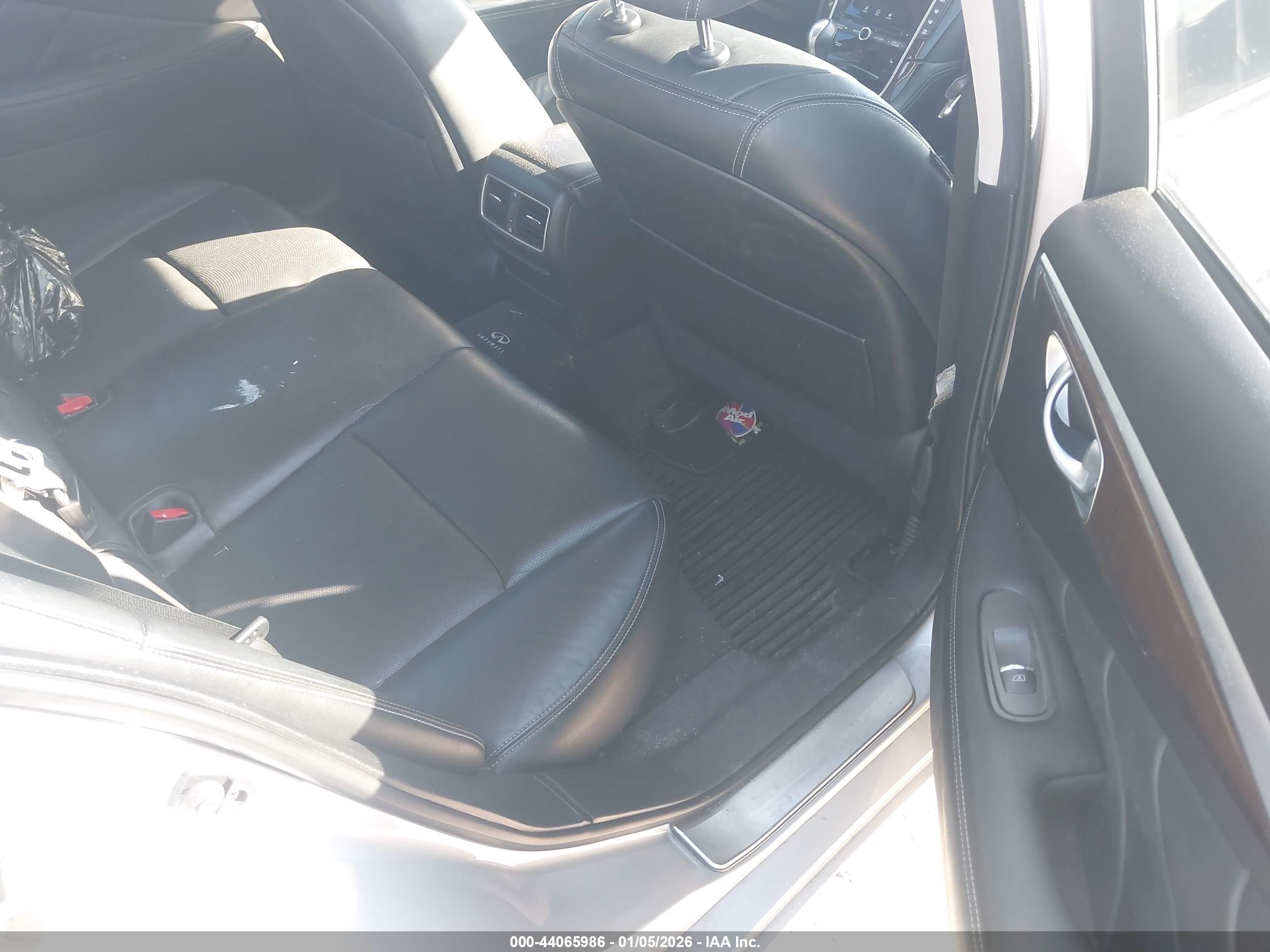 INFINITI Q50 image 8