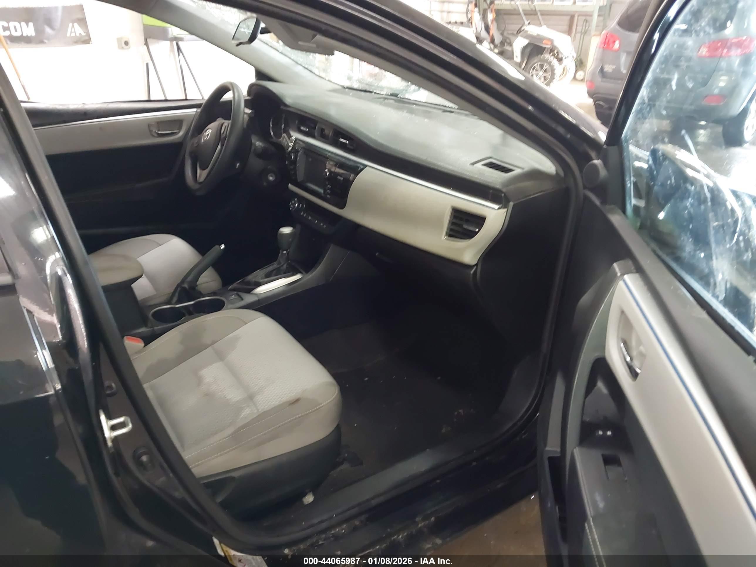 TOYOTA COROLLA image 5
