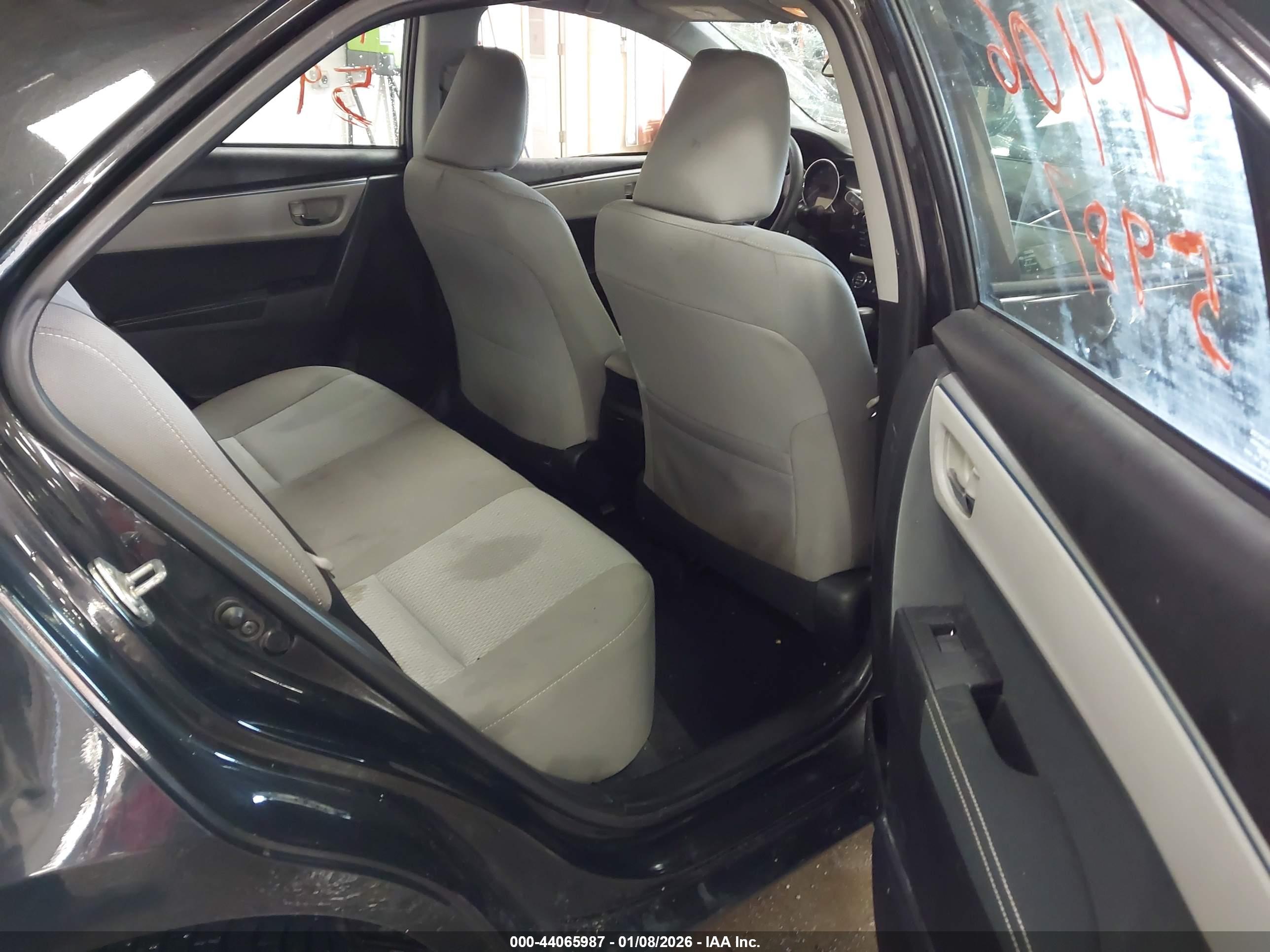 TOYOTA COROLLA image 8