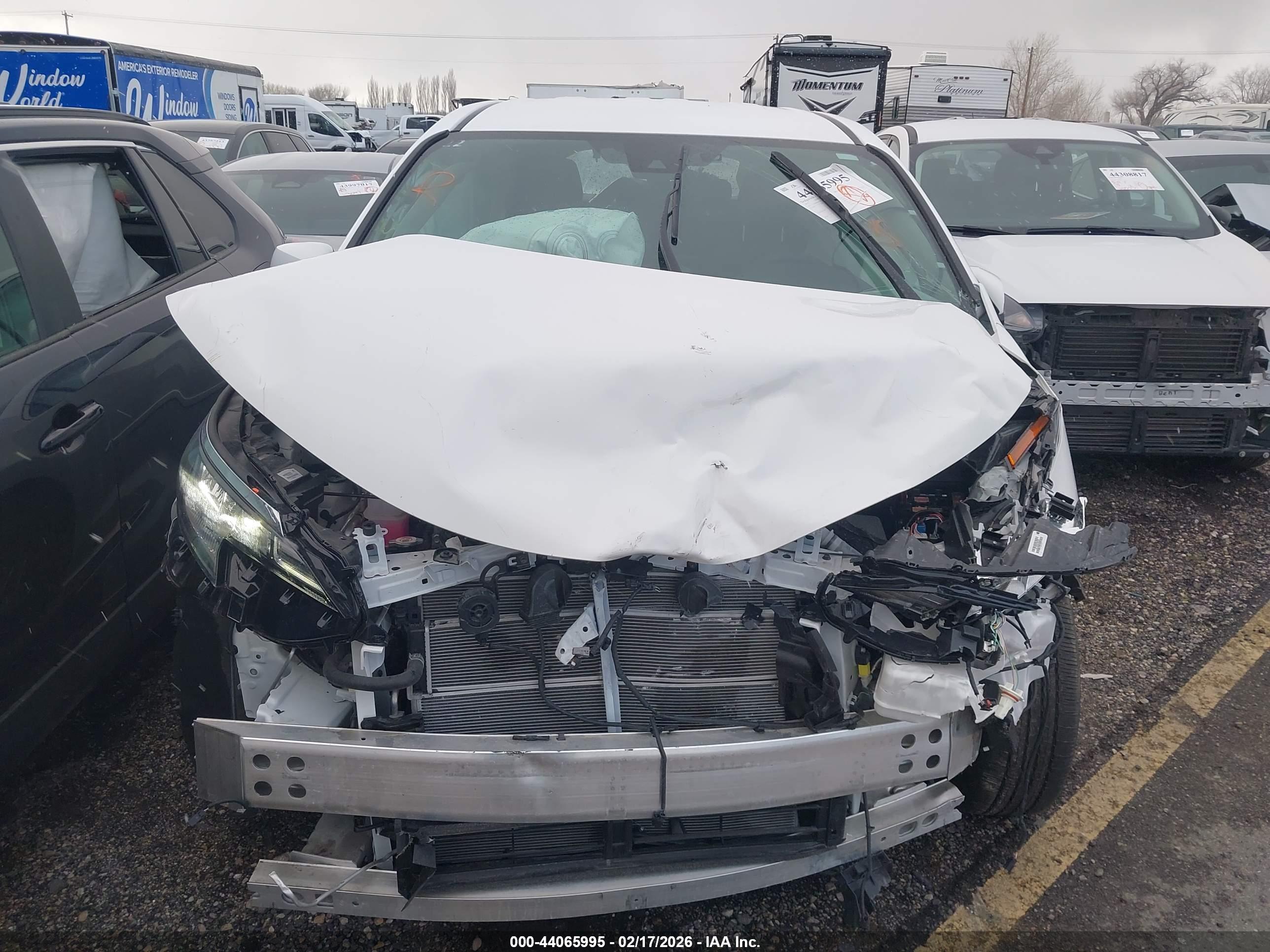 TOYOTA SIENNA image 6
