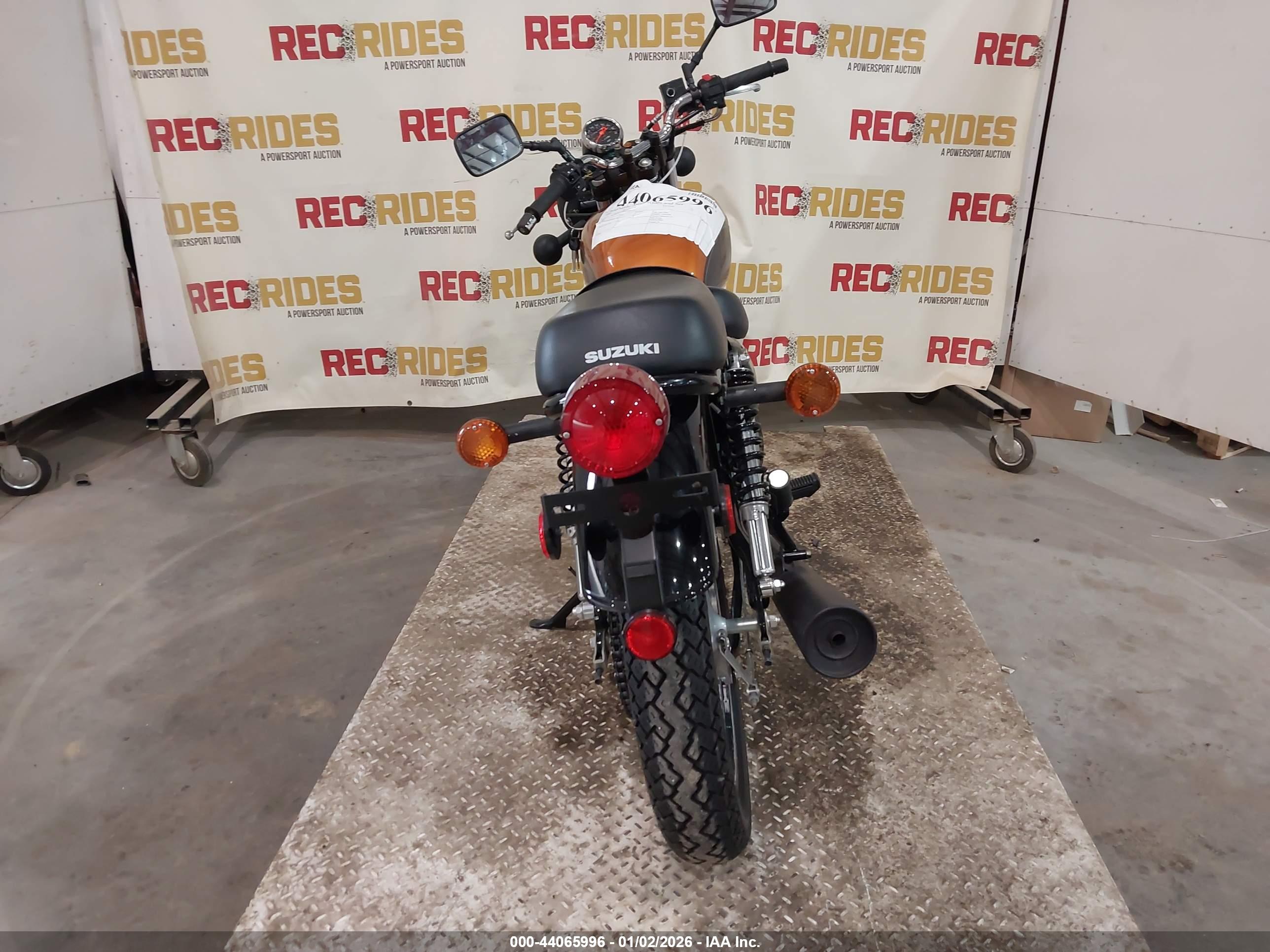 SUZUKI TU250 image 6