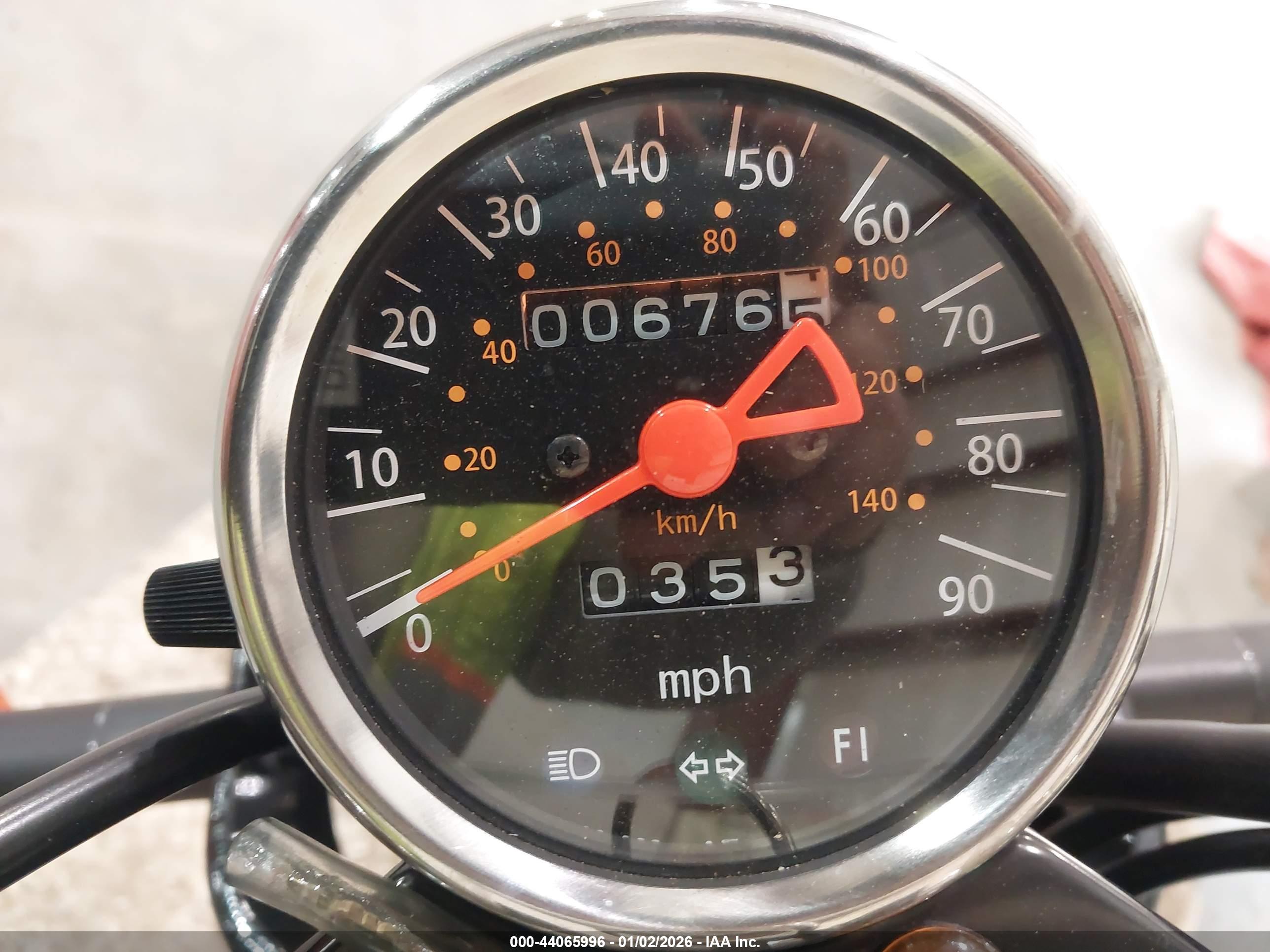 SUZUKI TU250 image 7