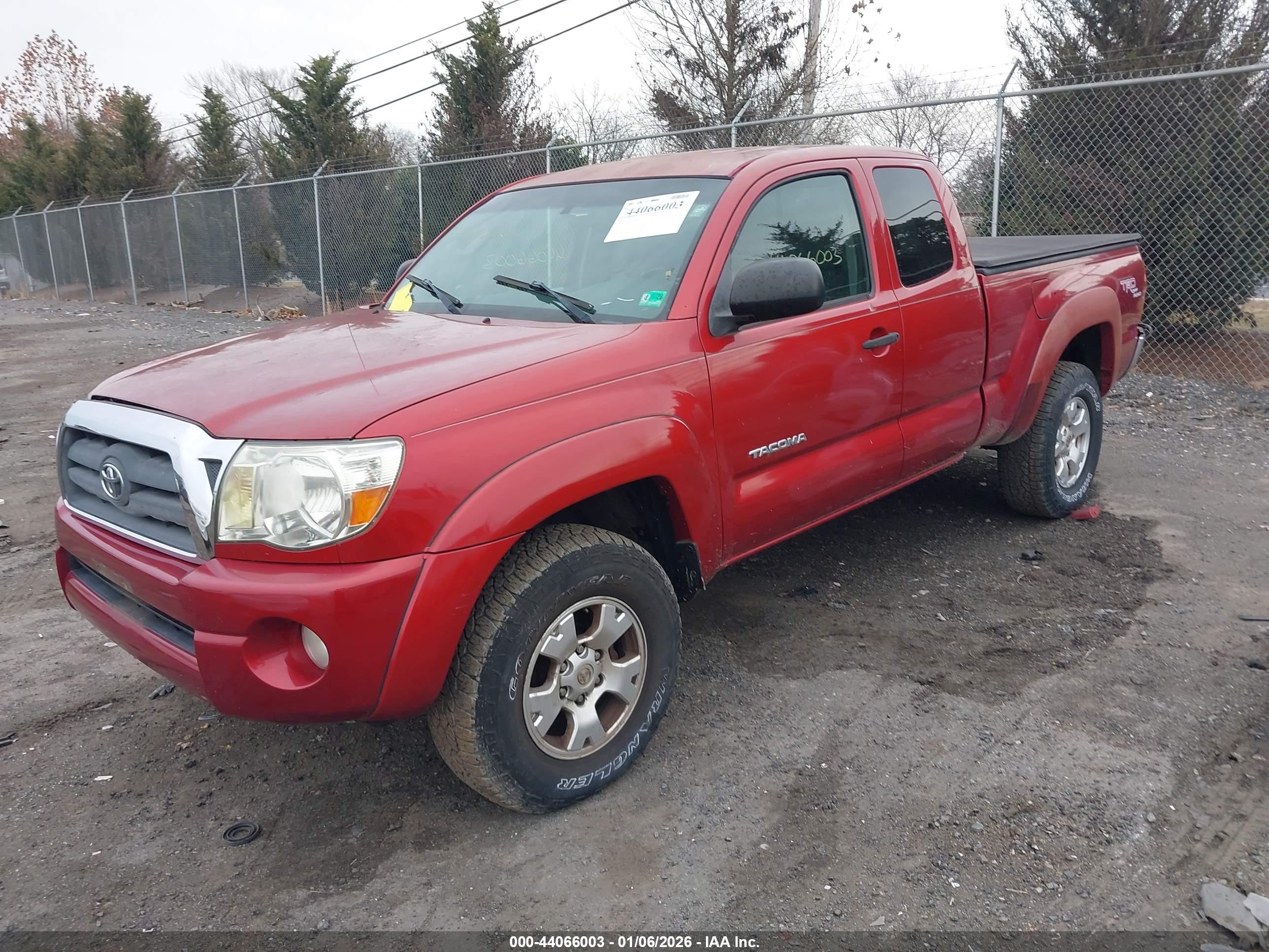 TOYOTA TACOMA image 2