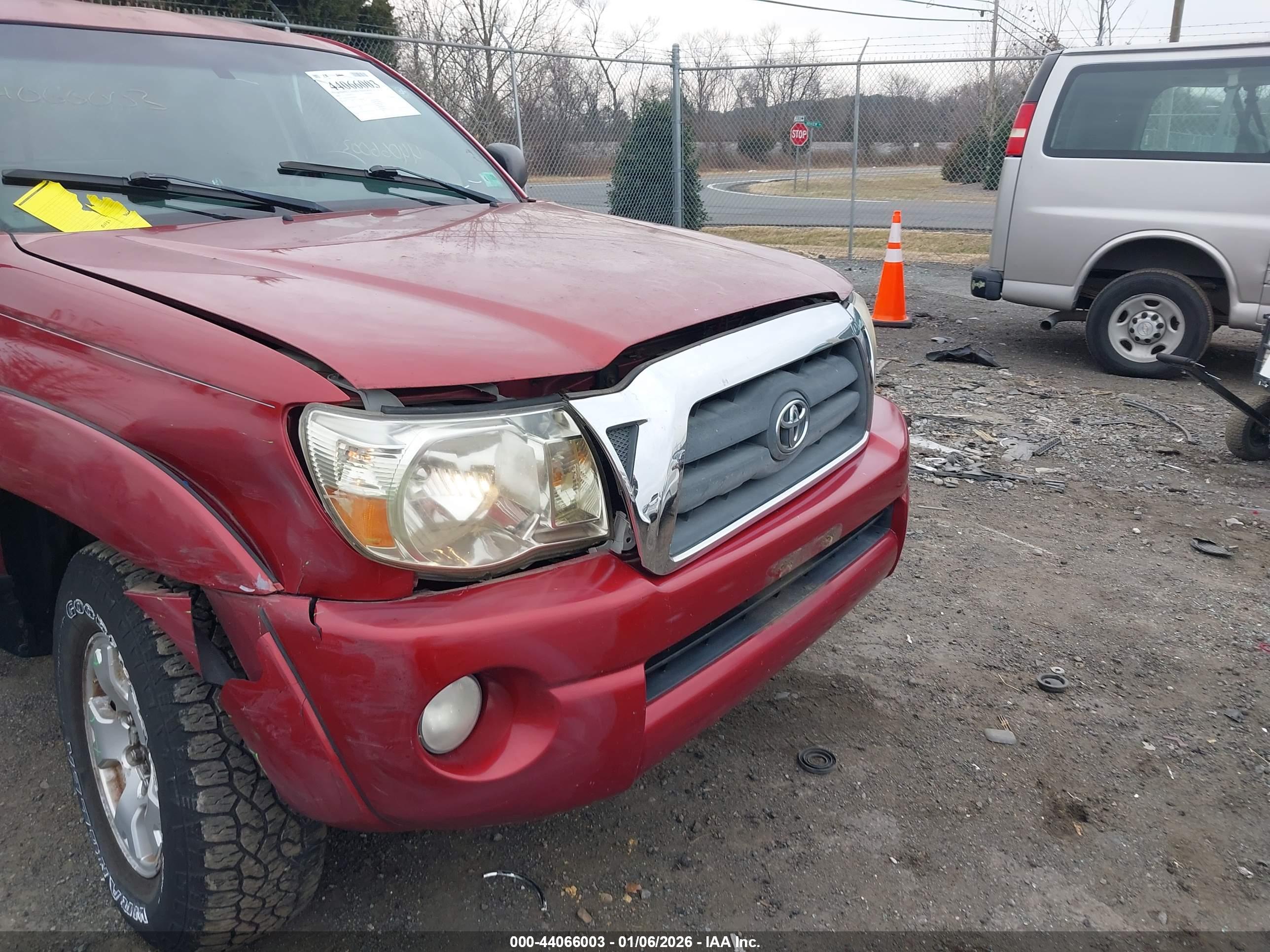 TOYOTA TACOMA image 6