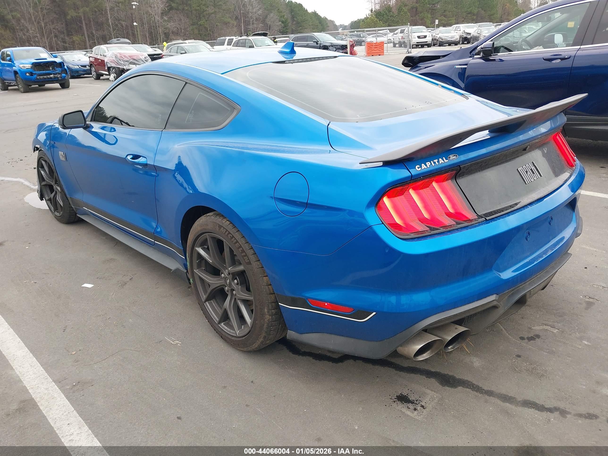 FORD MUSTANG image 3
