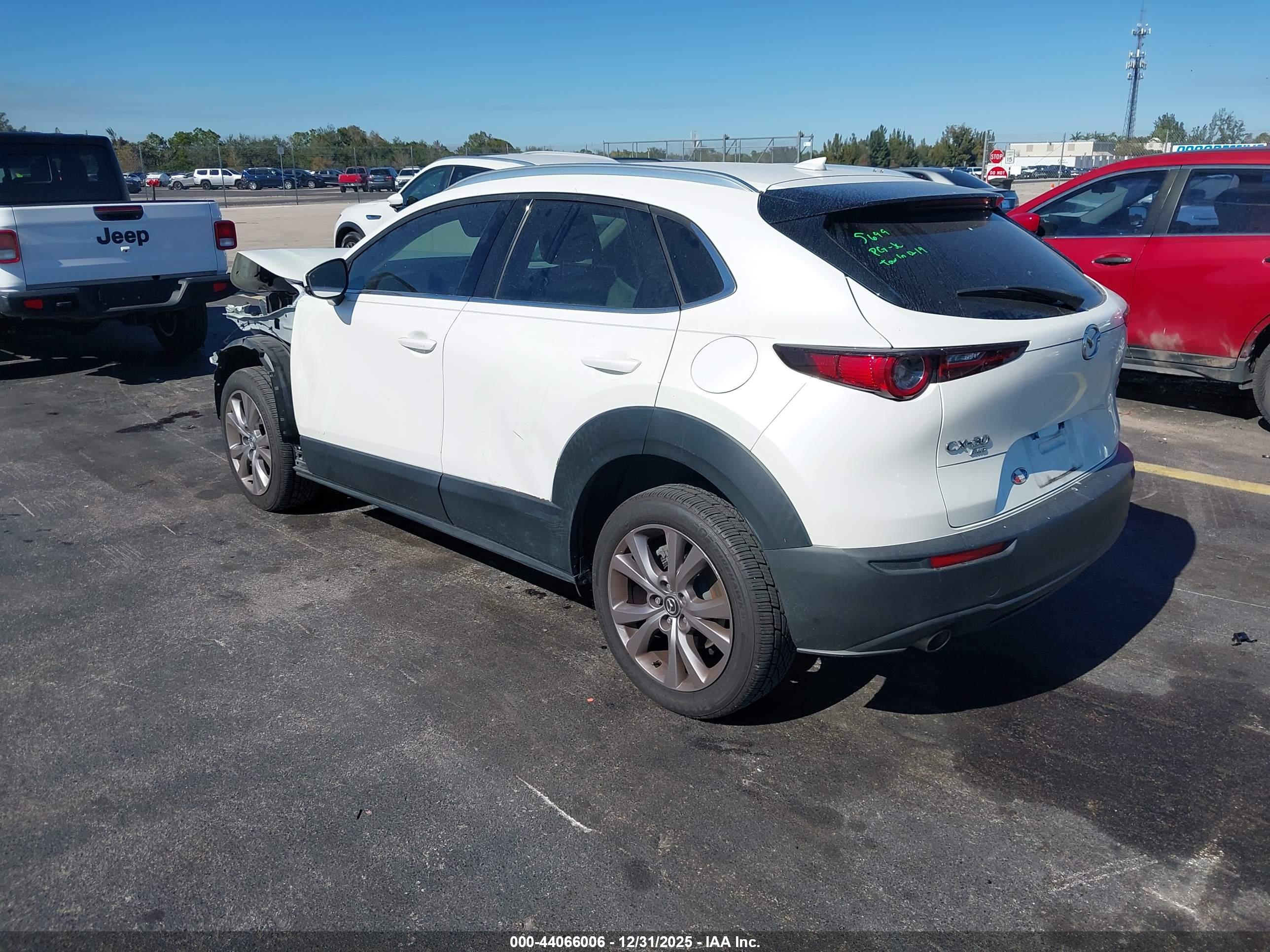 MAZDA CX-30 image 3