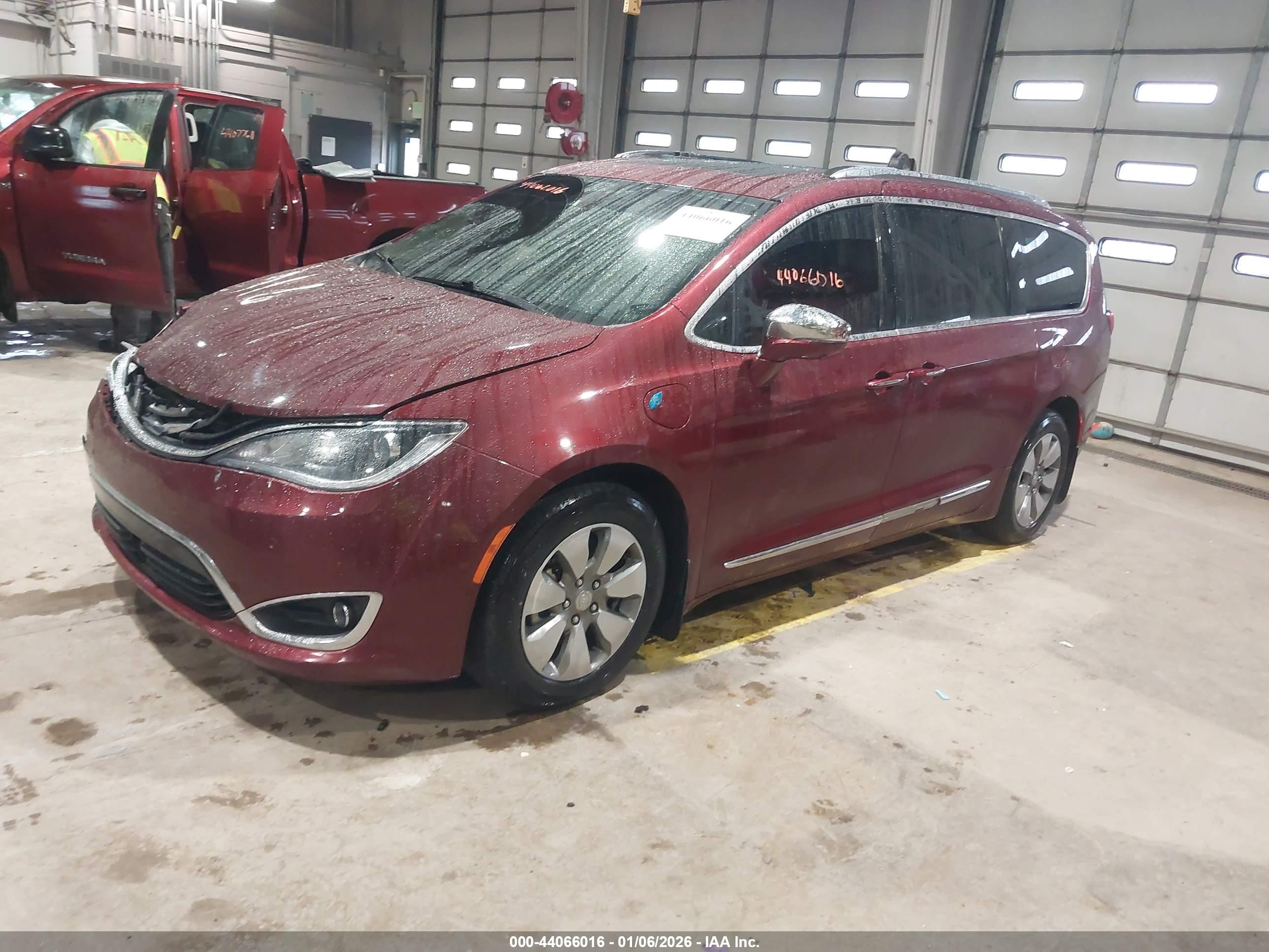 CHRYSLER PACIFICA image 2