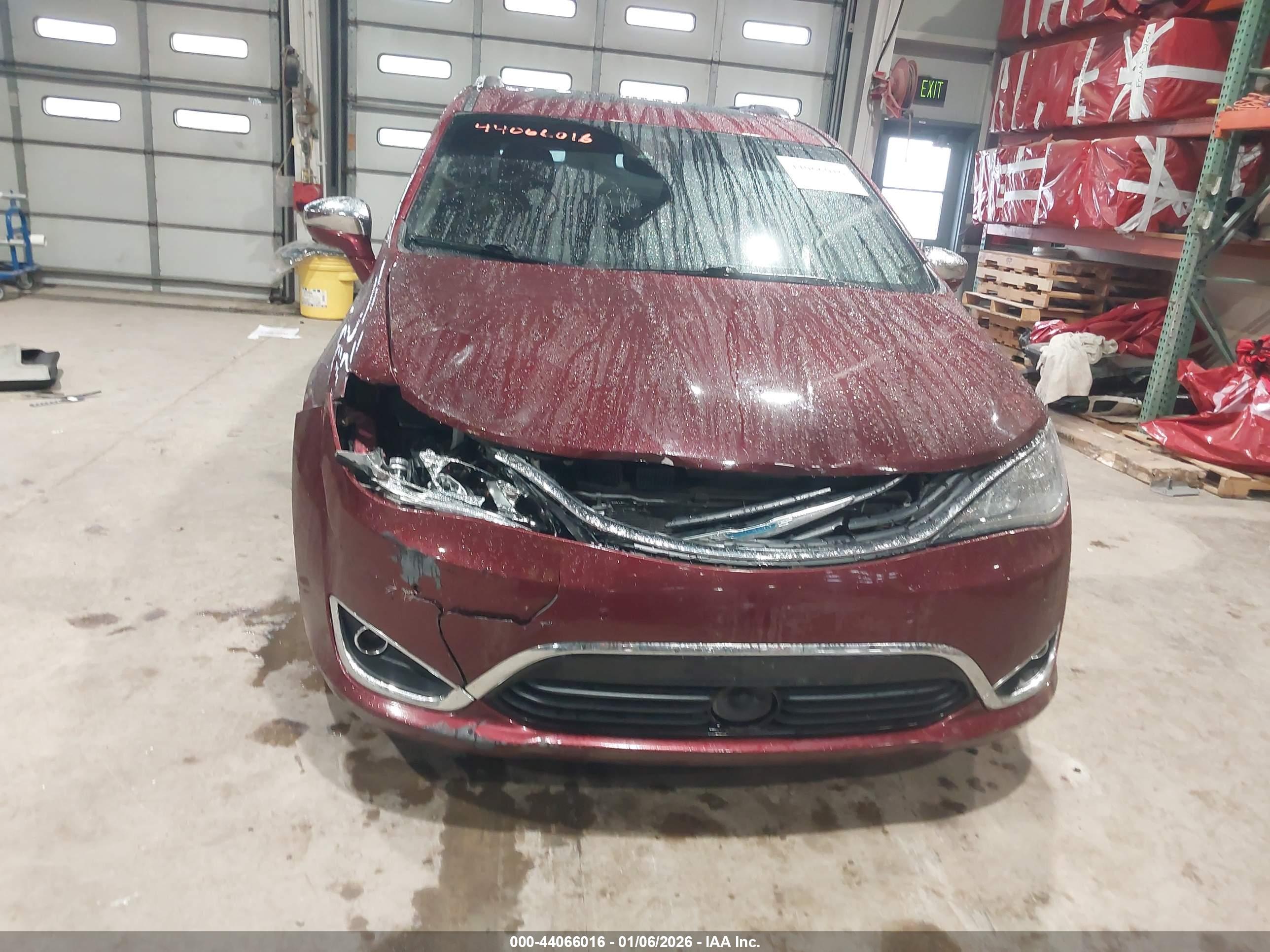 CHRYSLER PACIFICA image 6