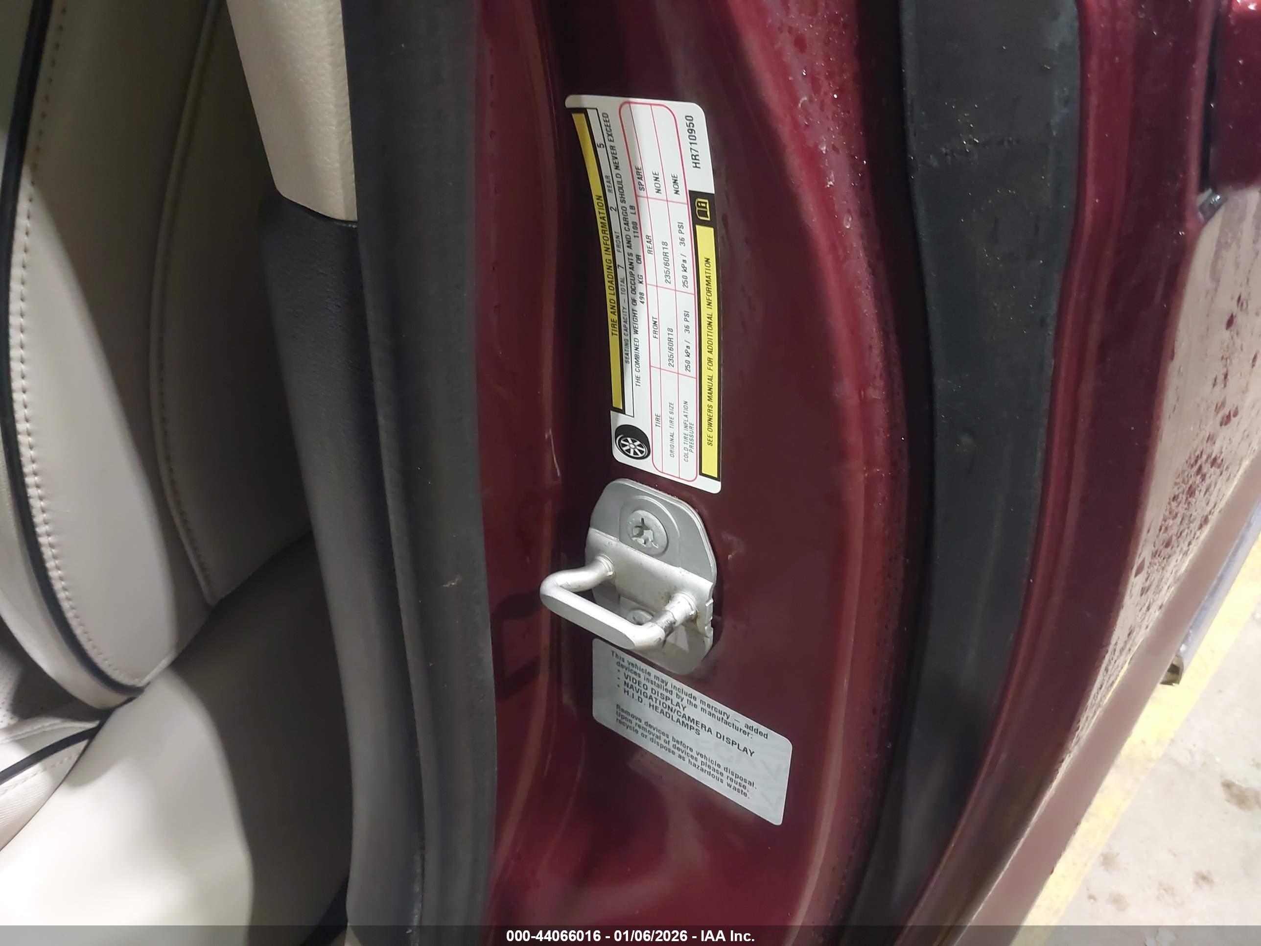 CHRYSLER PACIFICA image 9