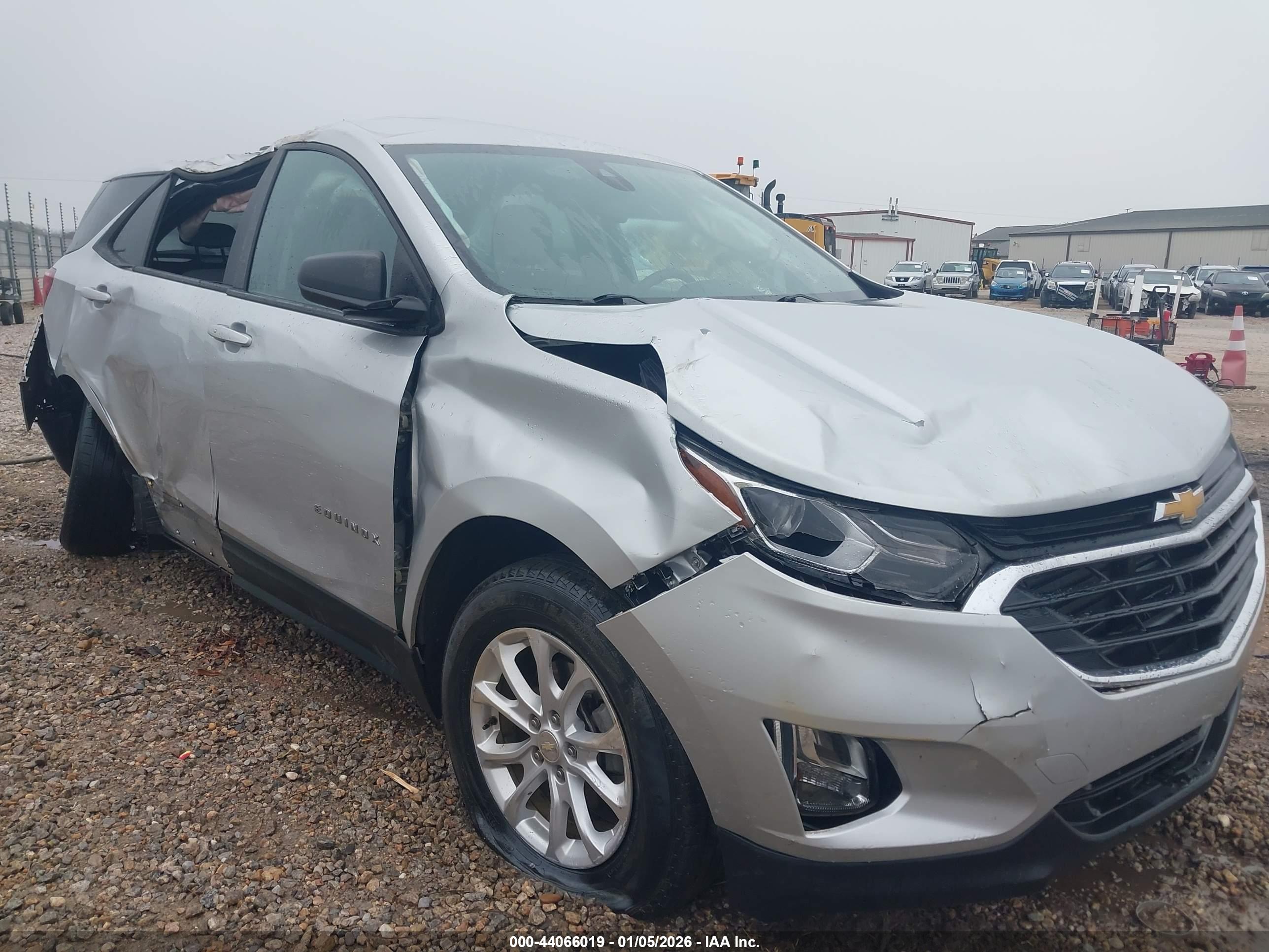 CHEVROLET EQUINOX image 6