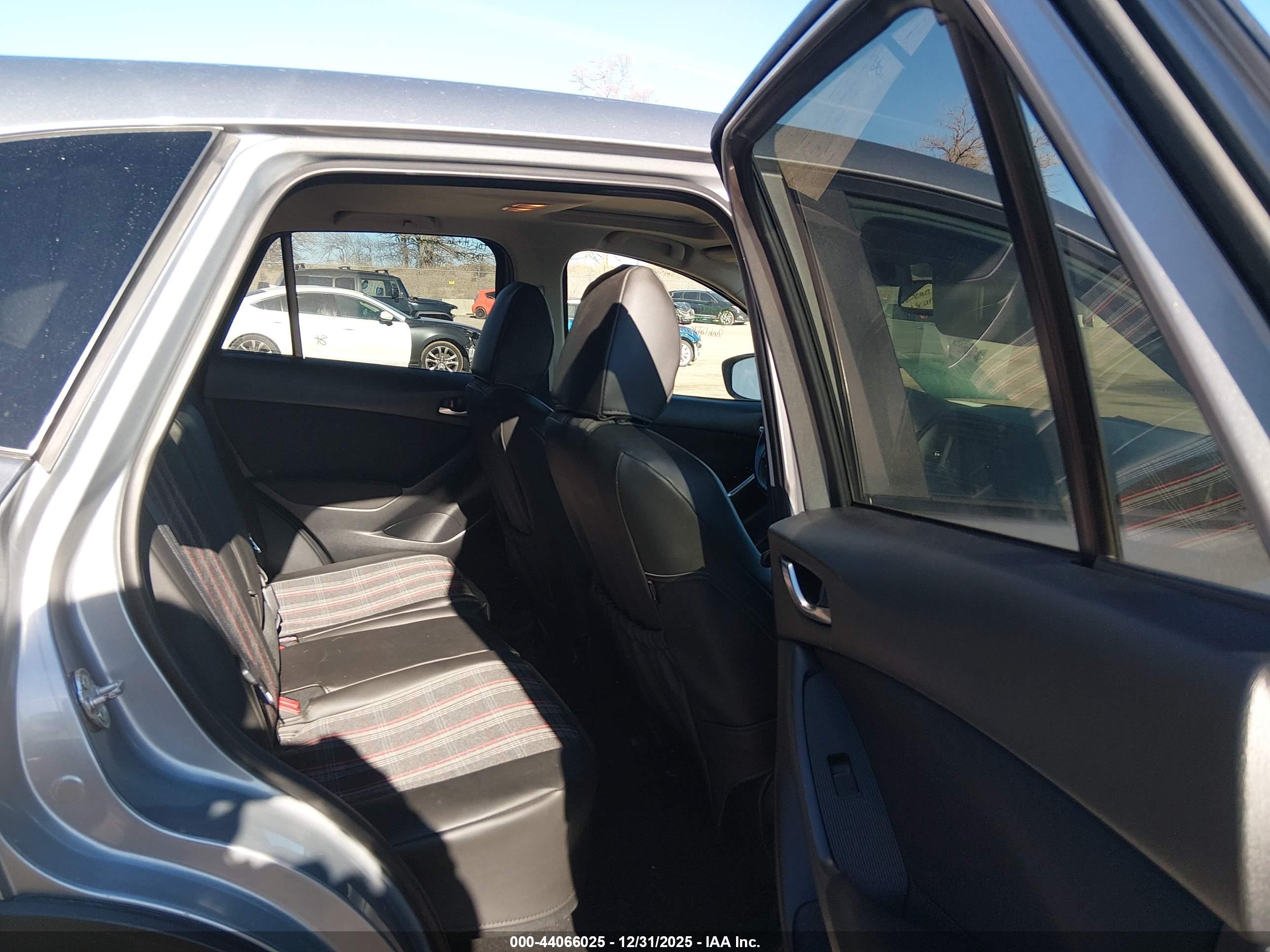 MAZDA CX-5 image 8