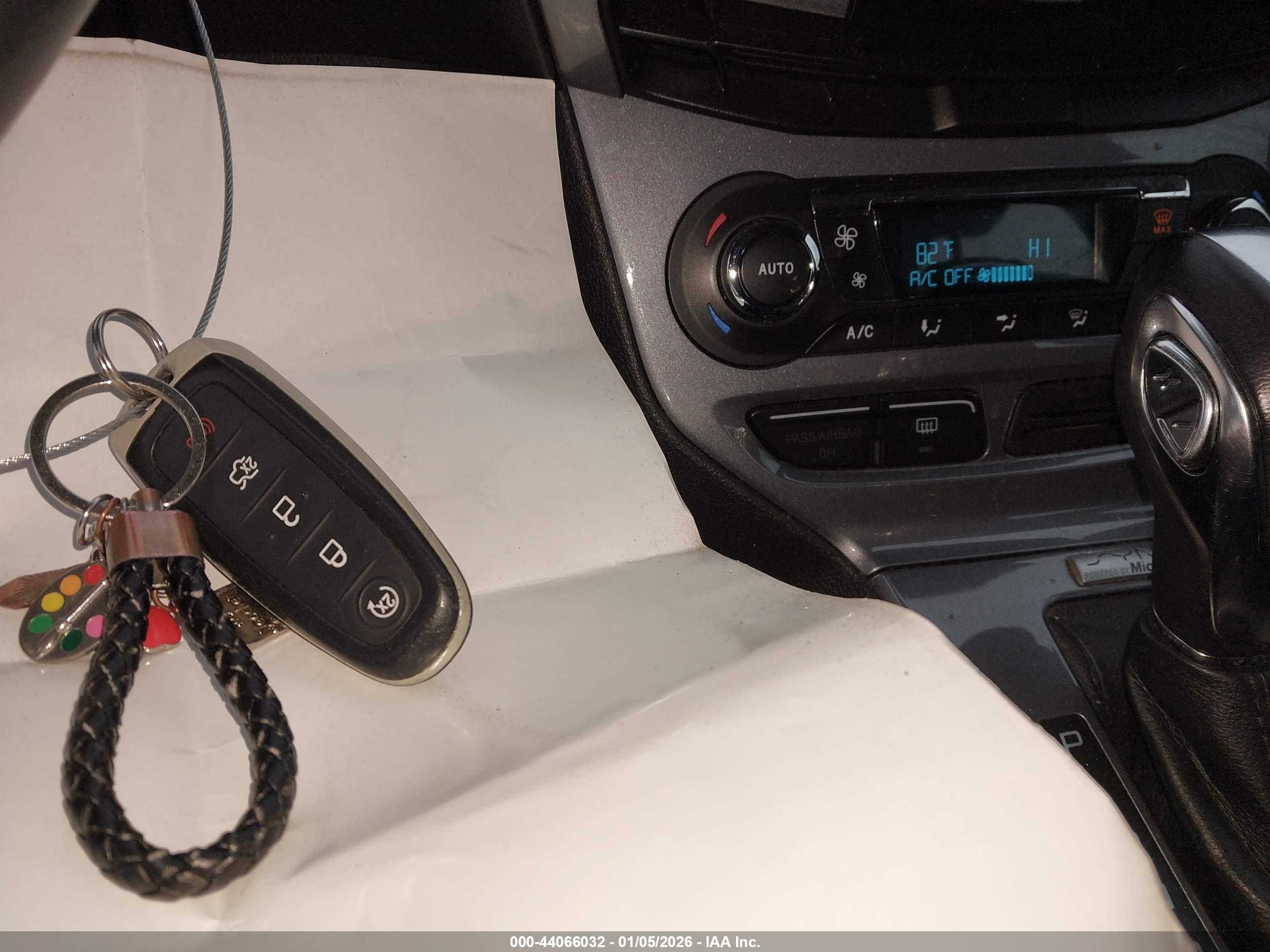 FORD FOCUS image 11