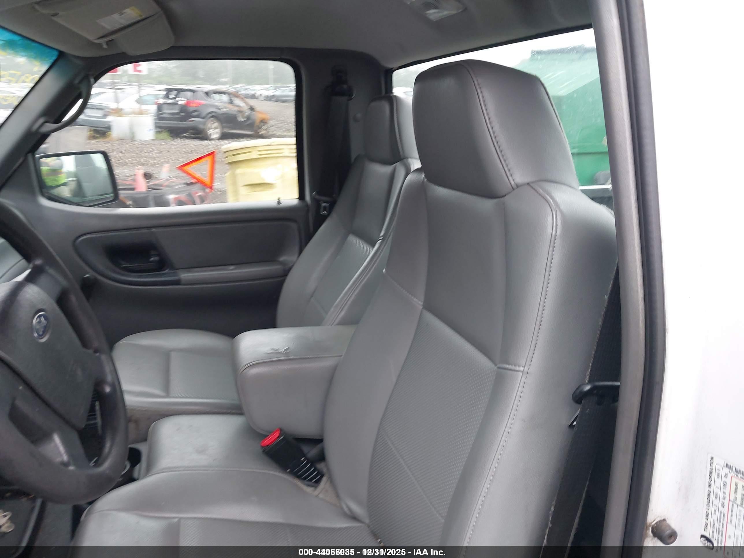 FORD RANGER image 8