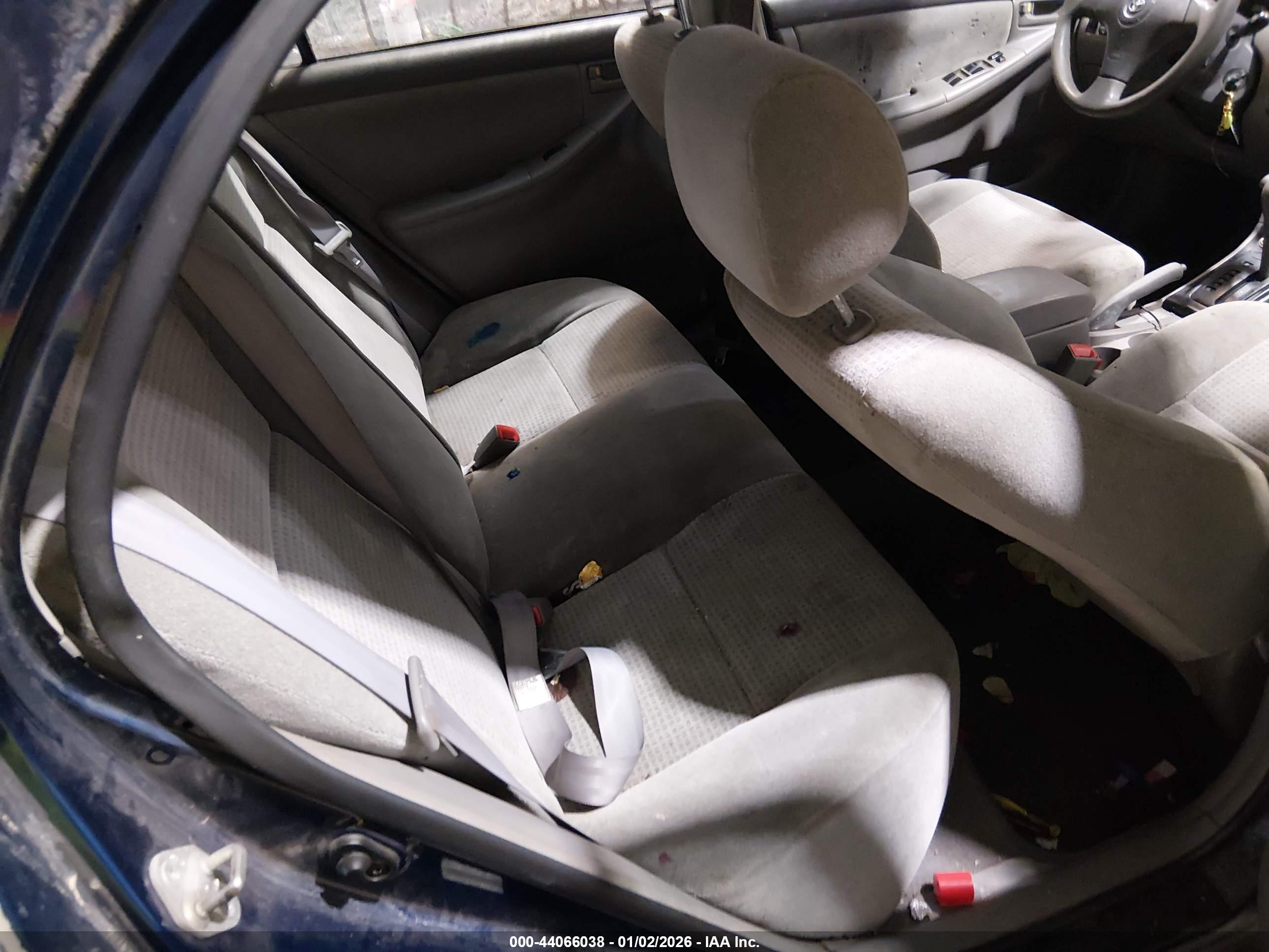 TOYOTA COROLLA image 8