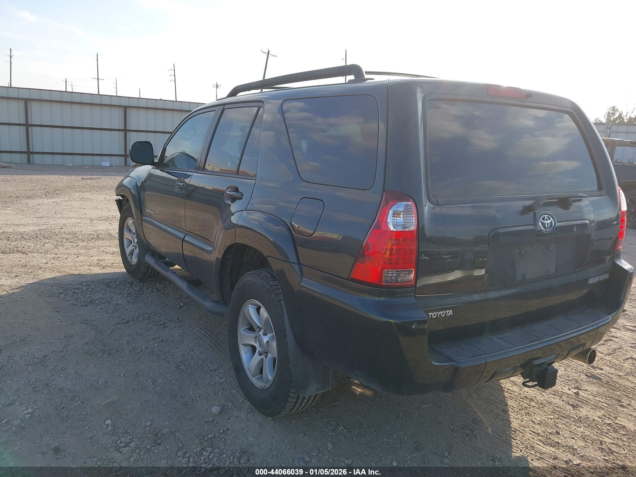 TOYOTA 4RUNNER image 3
