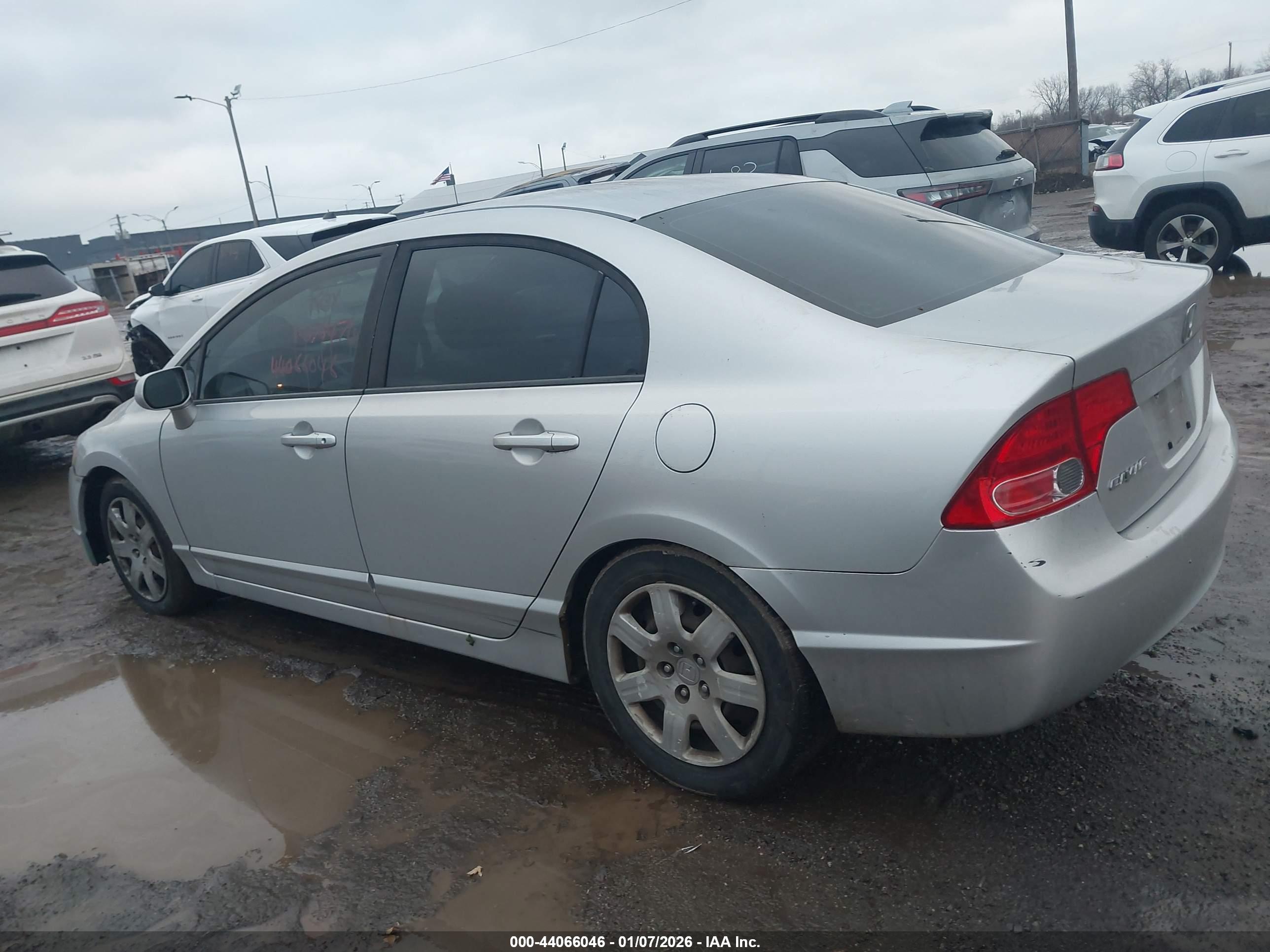 HONDA CIVIC image 3