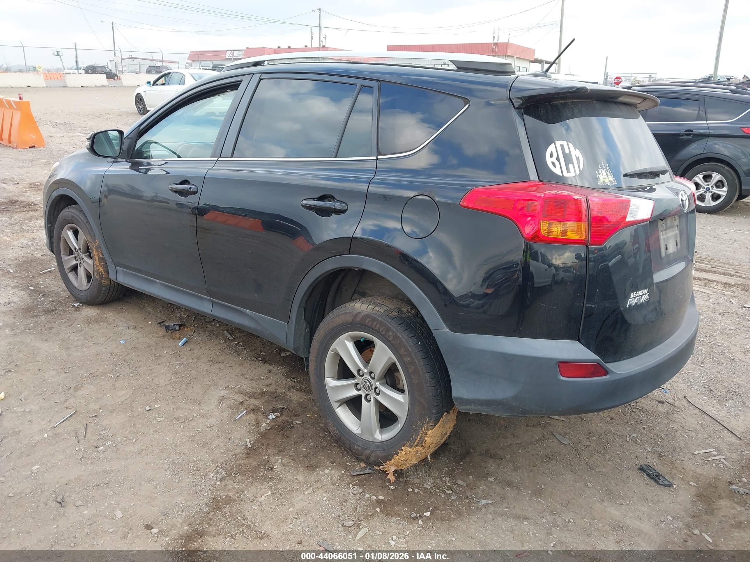 TOYOTA RAV4 image 3