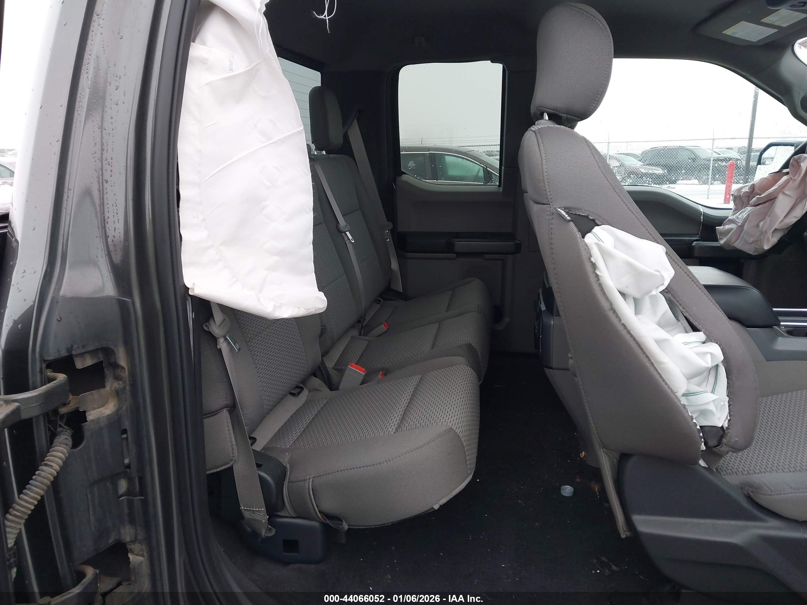 FORD F-150 image 8