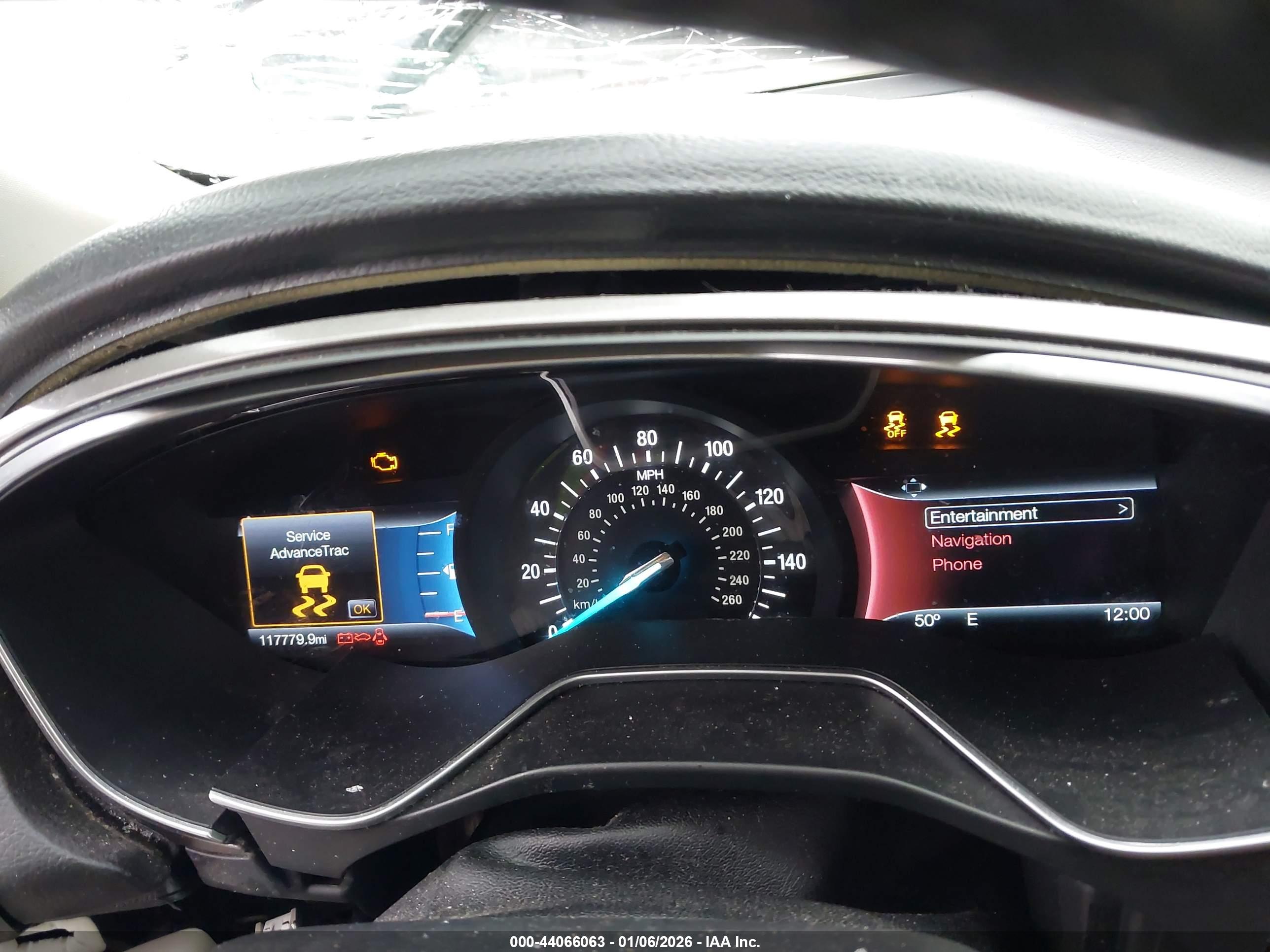 FORD FUSION image 7