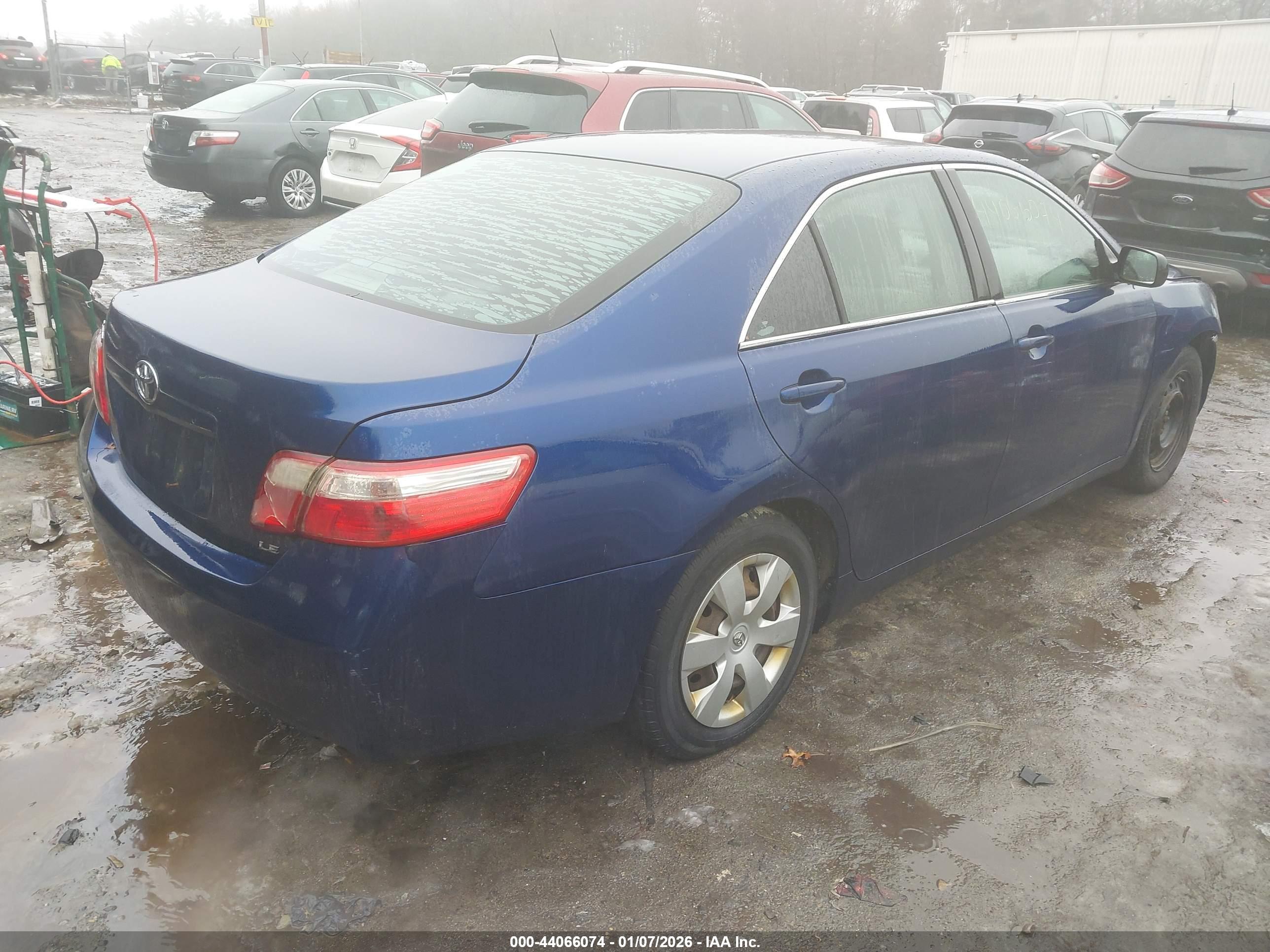 TOYOTA CAMRY image 4