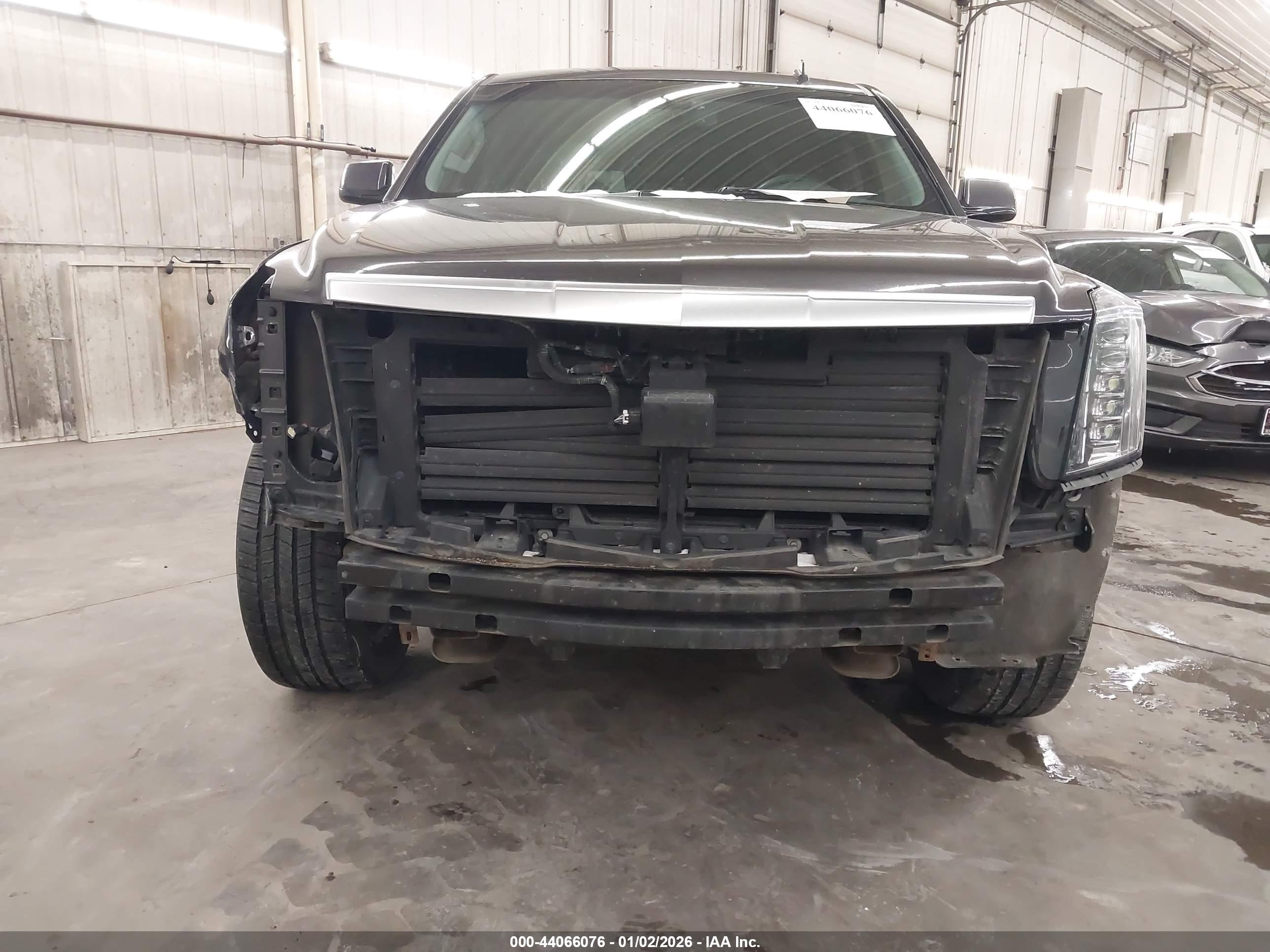 CADILLAC ESCALADE image 6