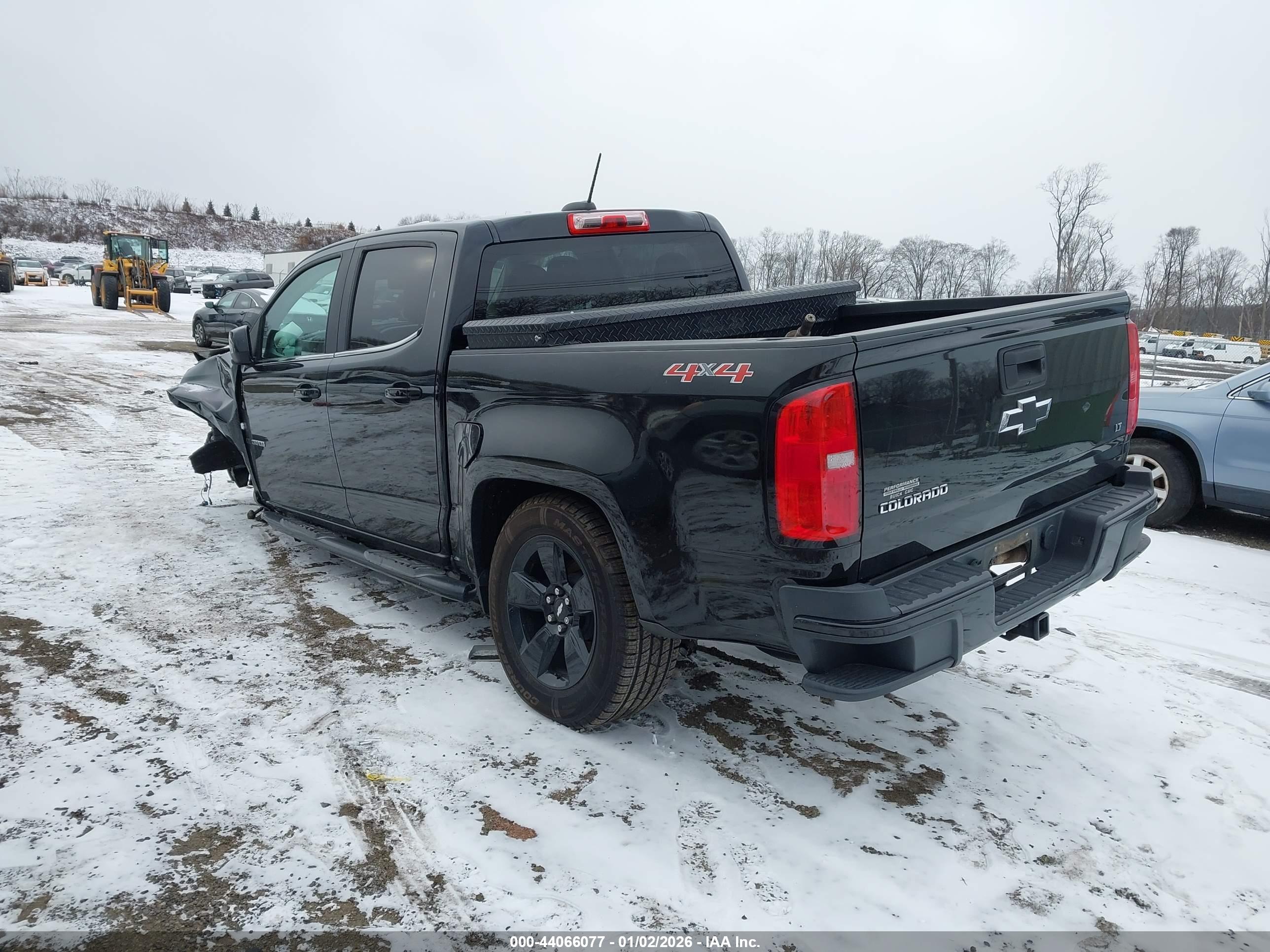 CHEVROLET COLORADO image 3