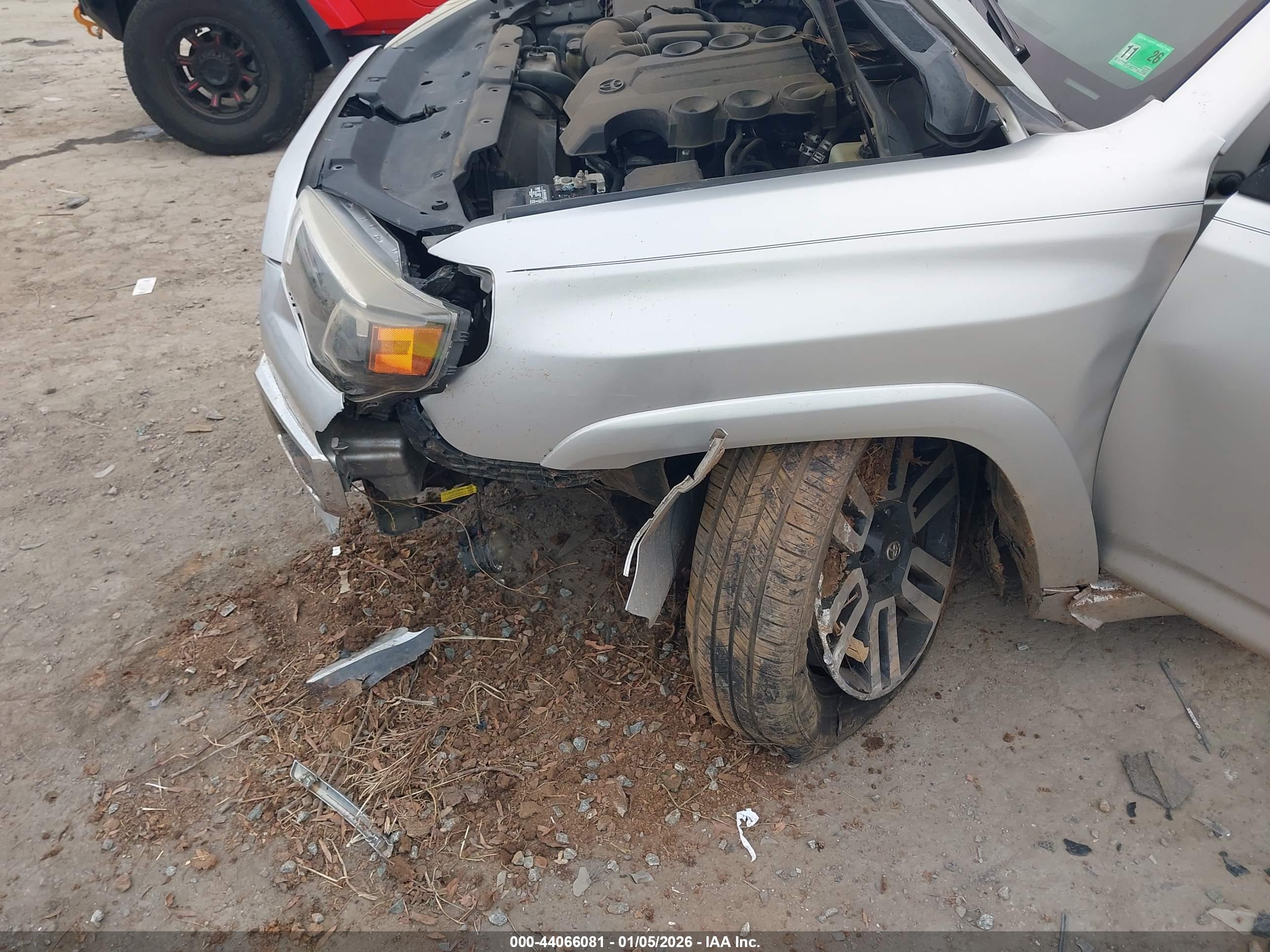 TOYOTA 4RUNNER image 6