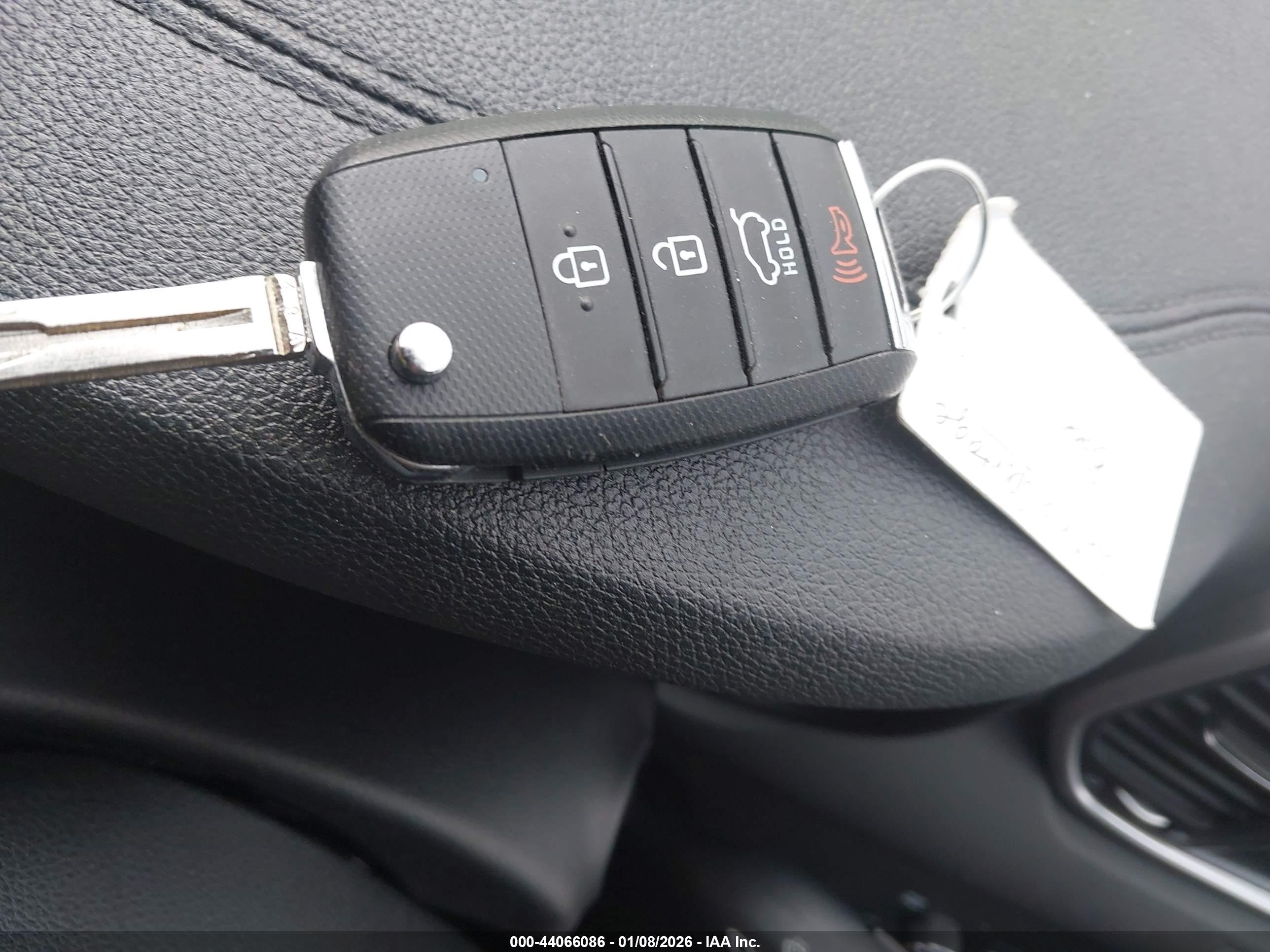 KIA SPORTAGE image 11