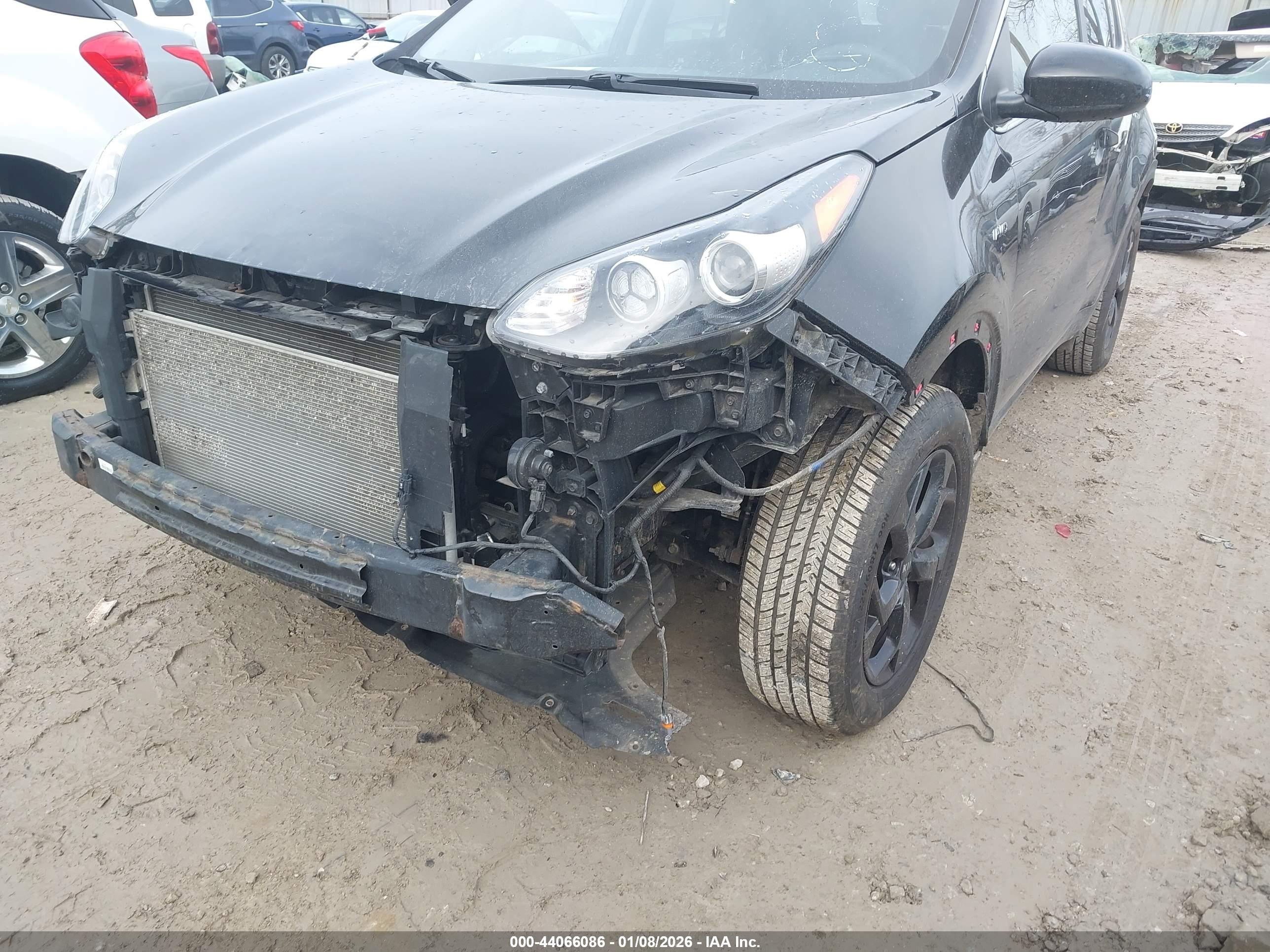 KIA SPORTAGE image 6