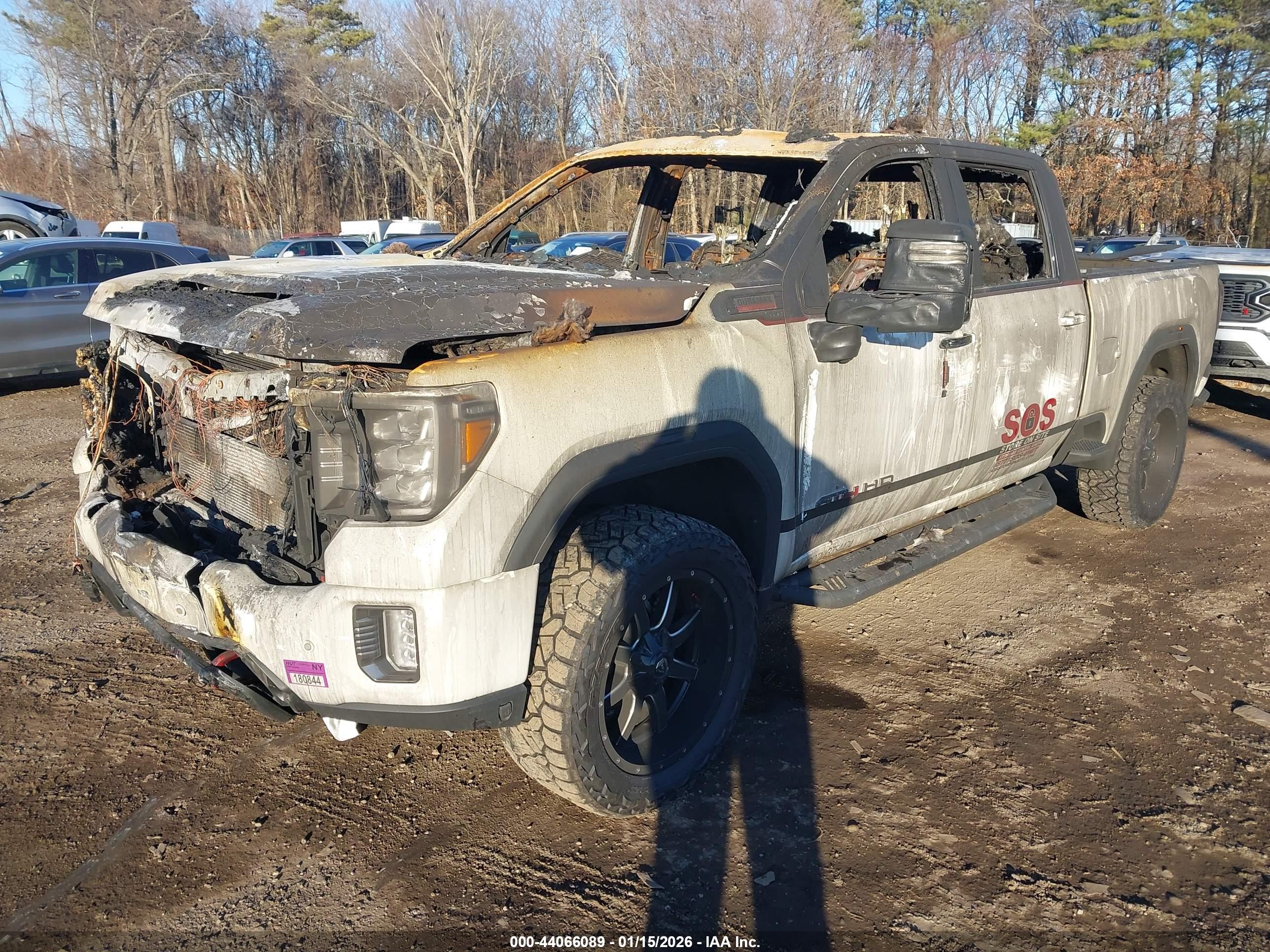 GMC SIERRA image 2