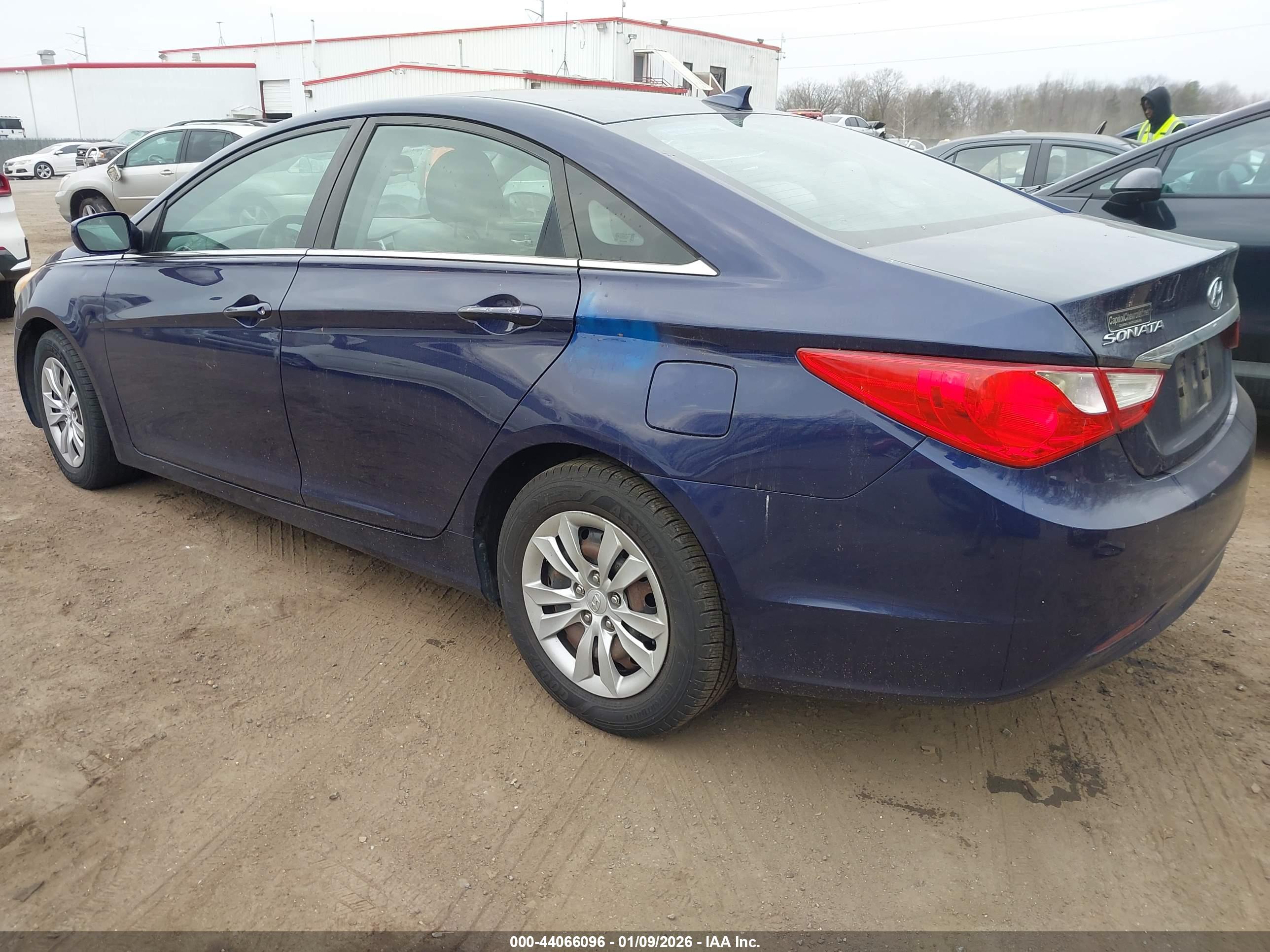HYUNDAI SONATA image 3