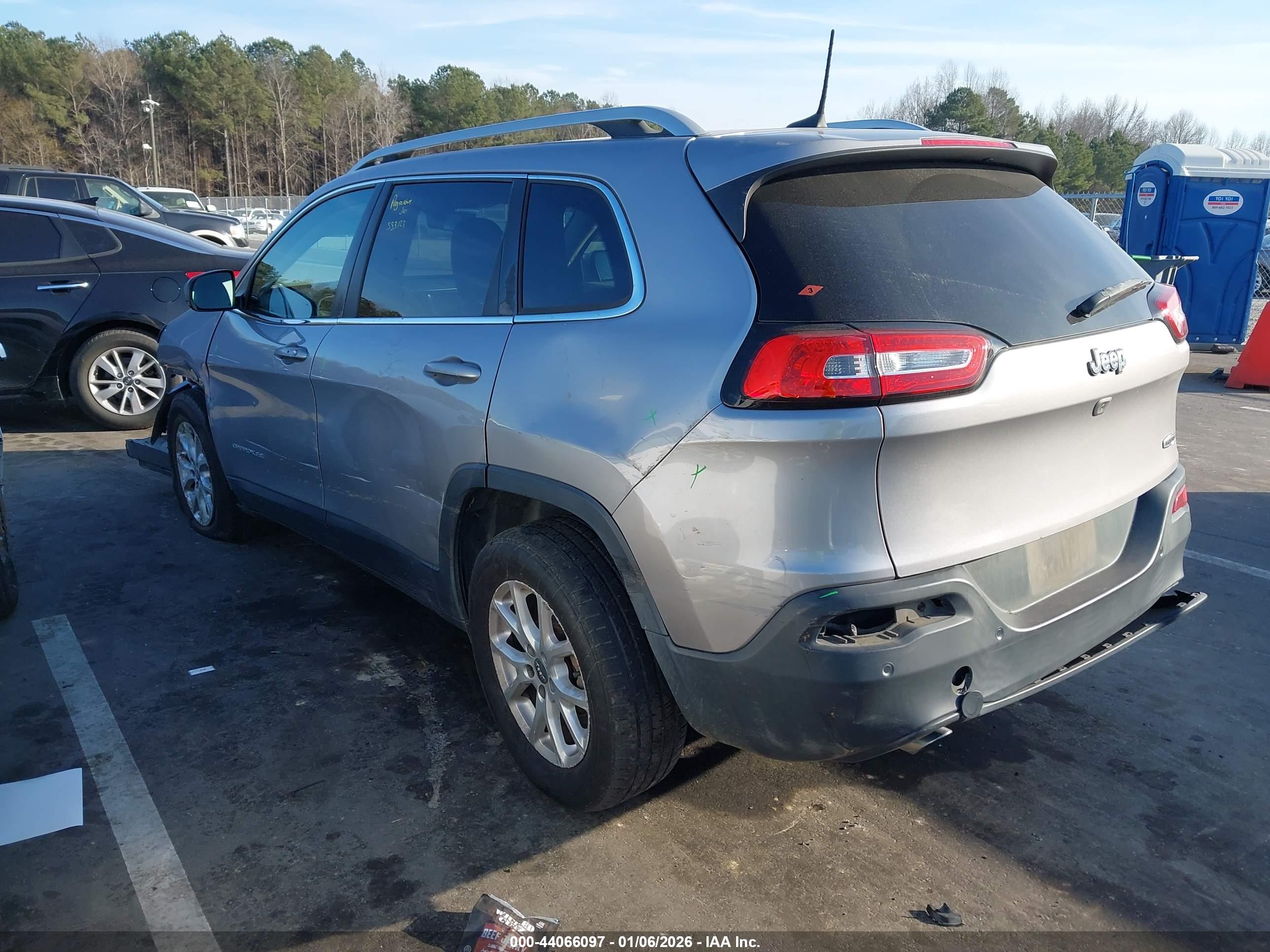 JEEP CHEROKEE image 3