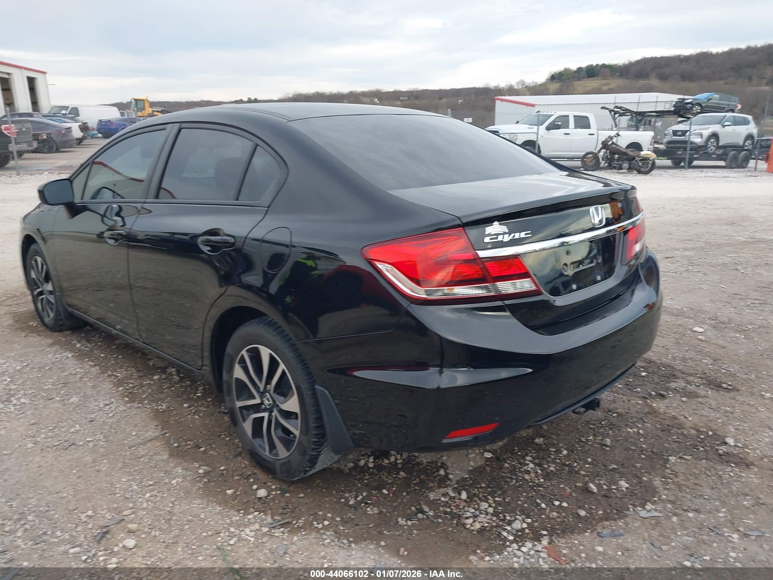 HONDA CIVIC image 3