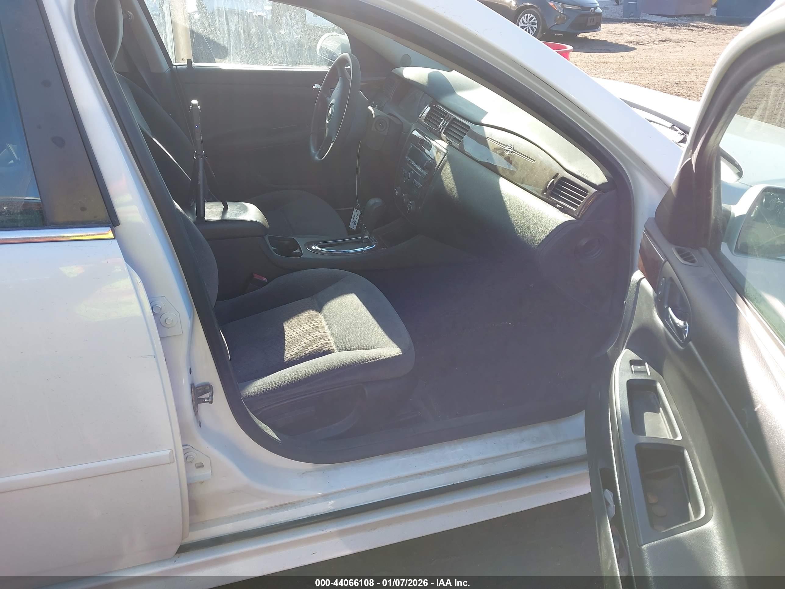 CHEVROLET IMPALA image 5