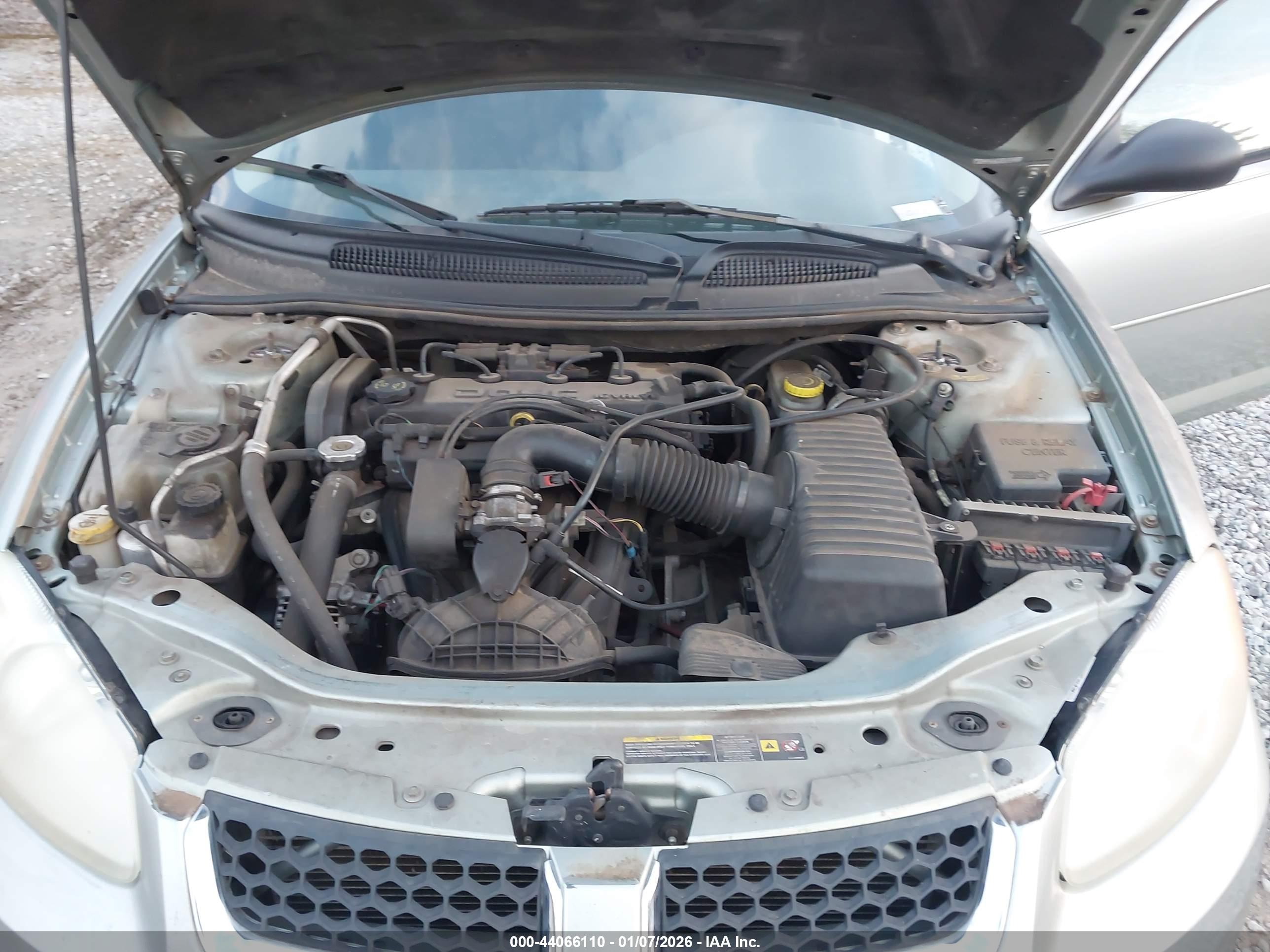 DODGE STRATUS image 10