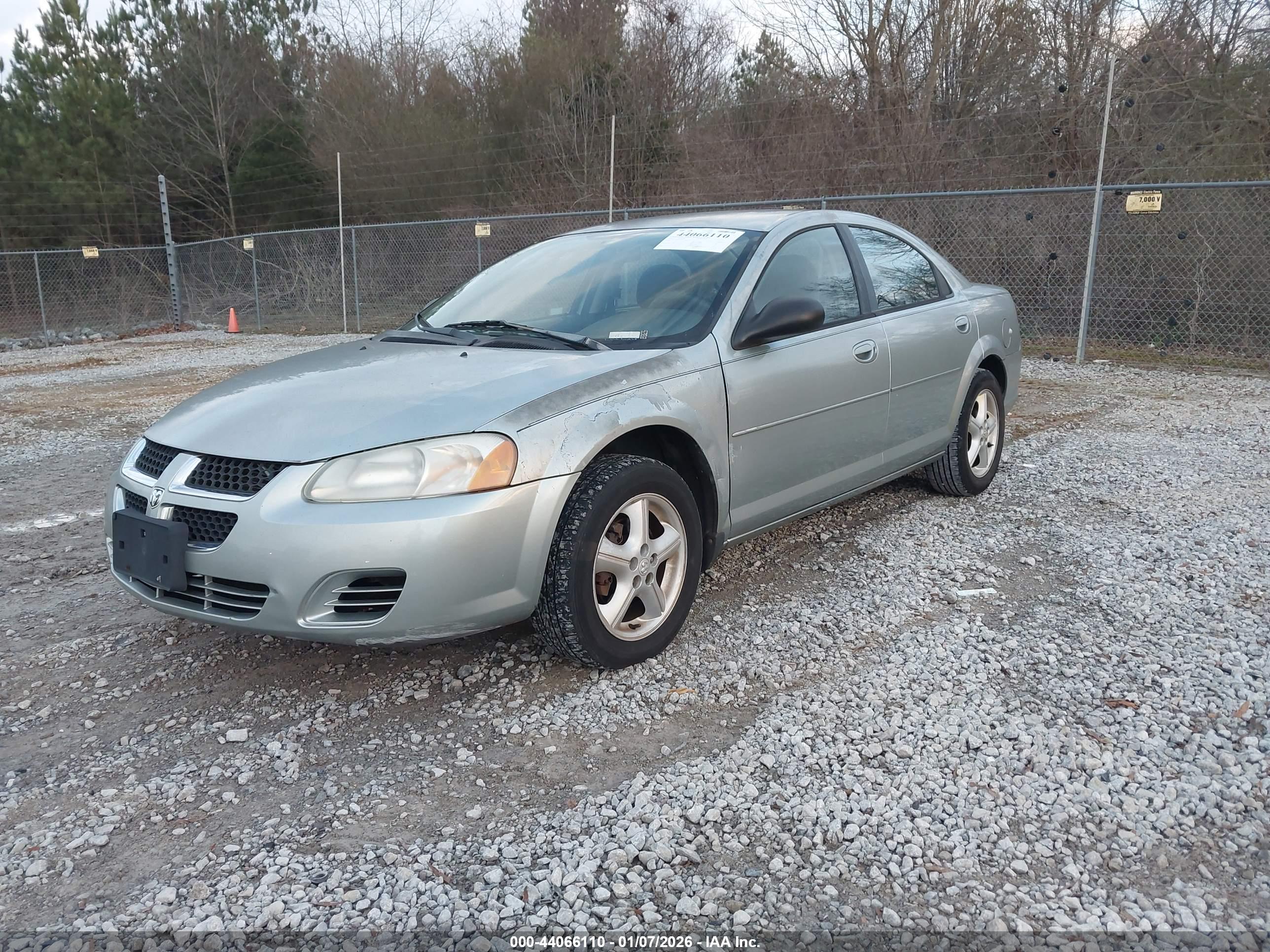 DODGE STRATUS image 2