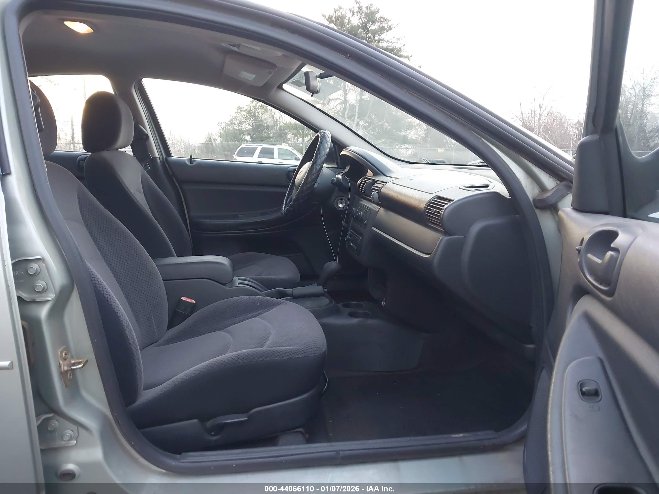 DODGE STRATUS image 5