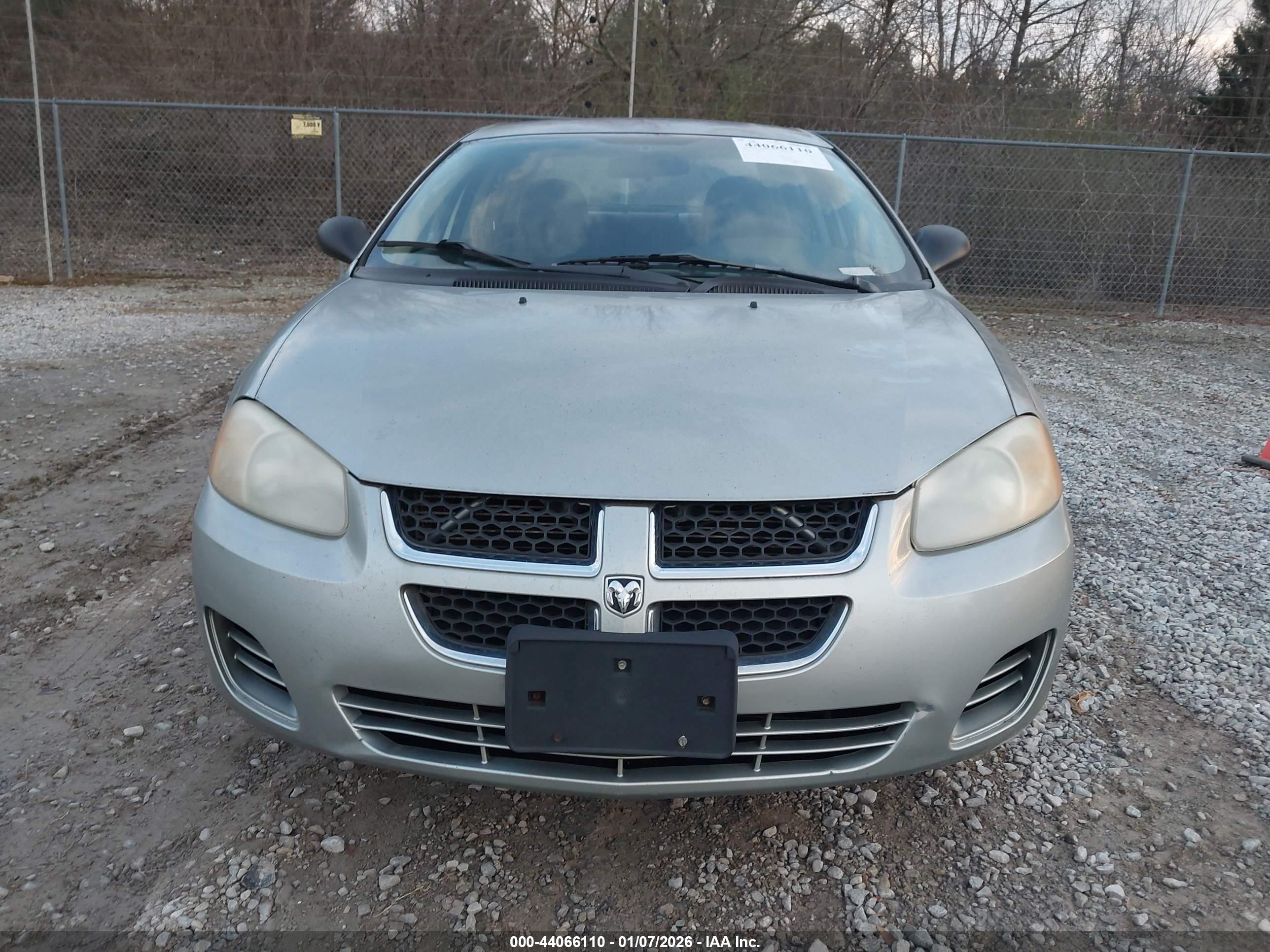 DODGE STRATUS image 6