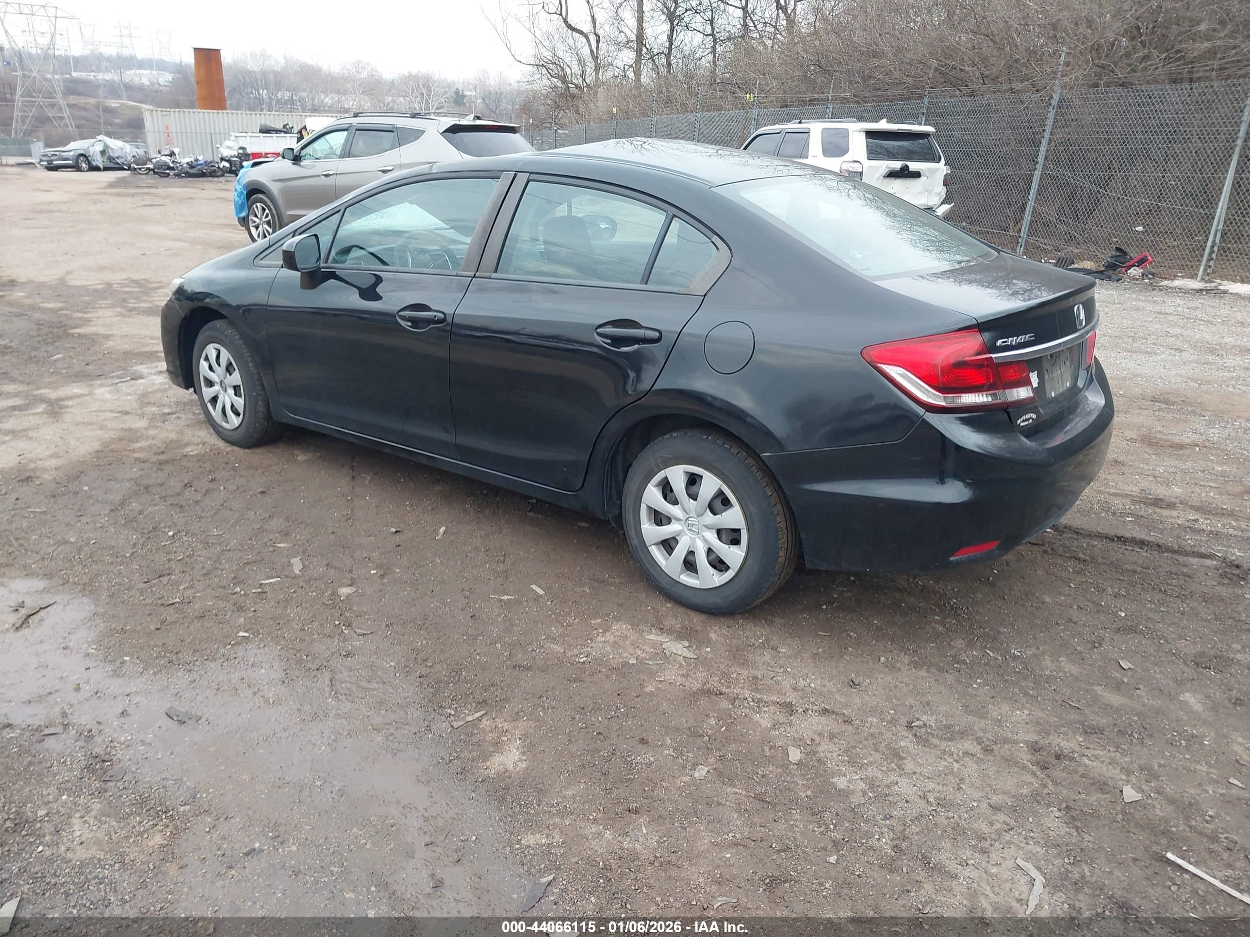 HONDA CIVIC image 3