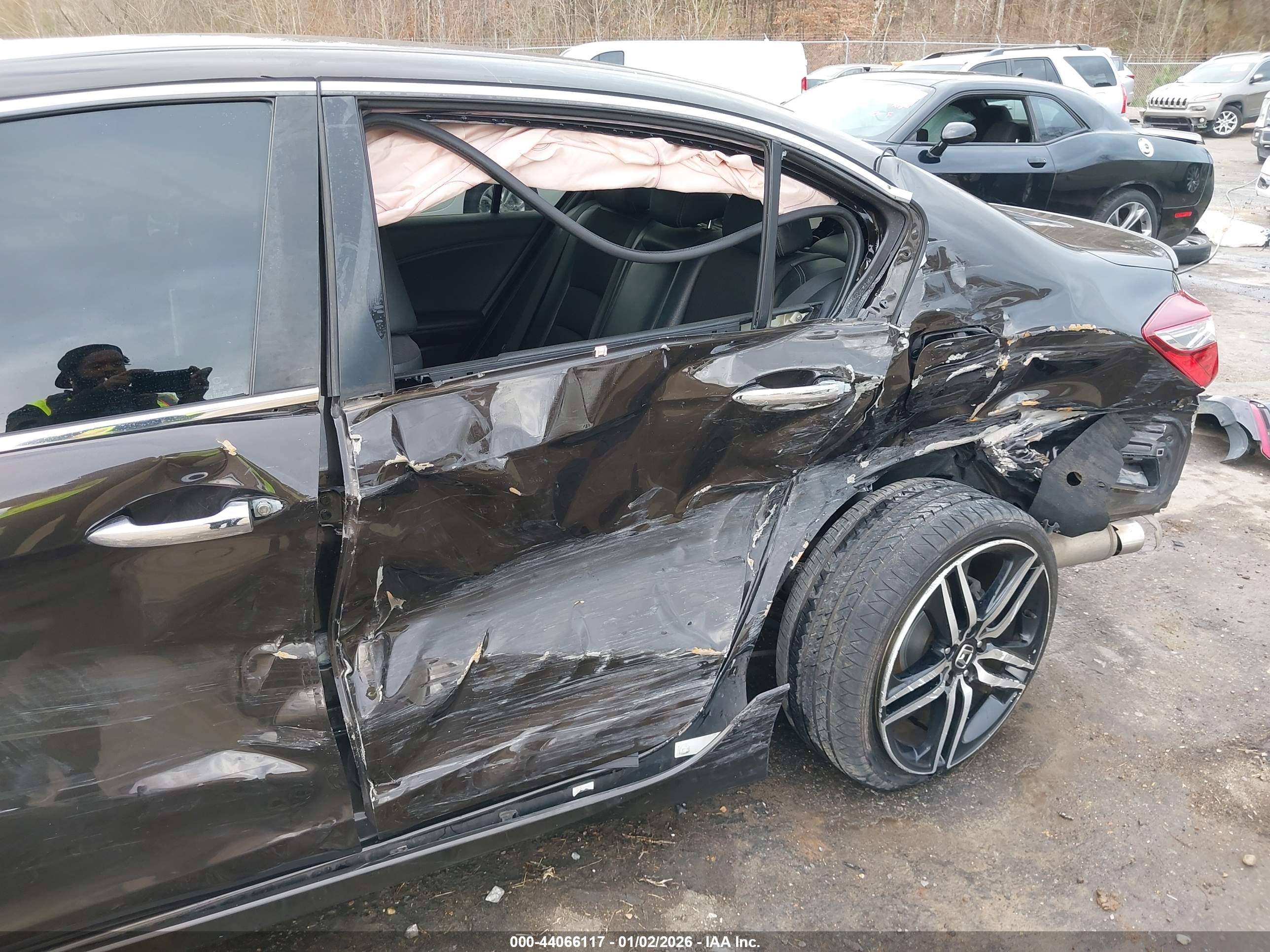 HONDA ACCORD image 6