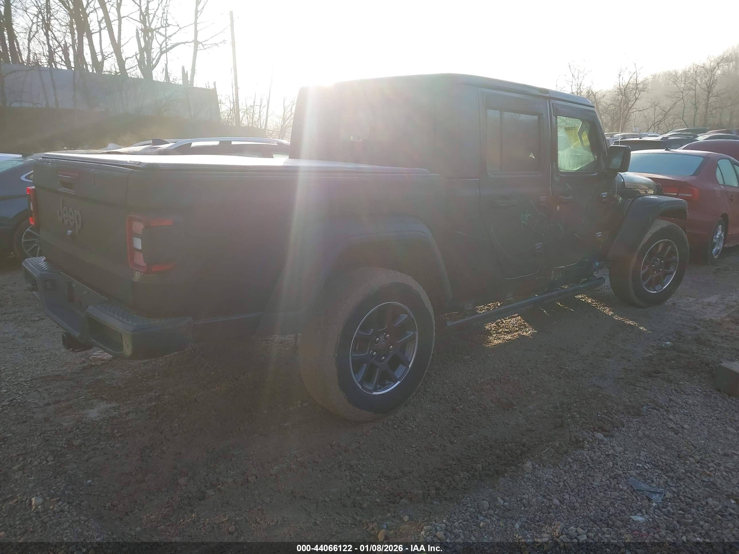 JEEP GLADIATOR image 4